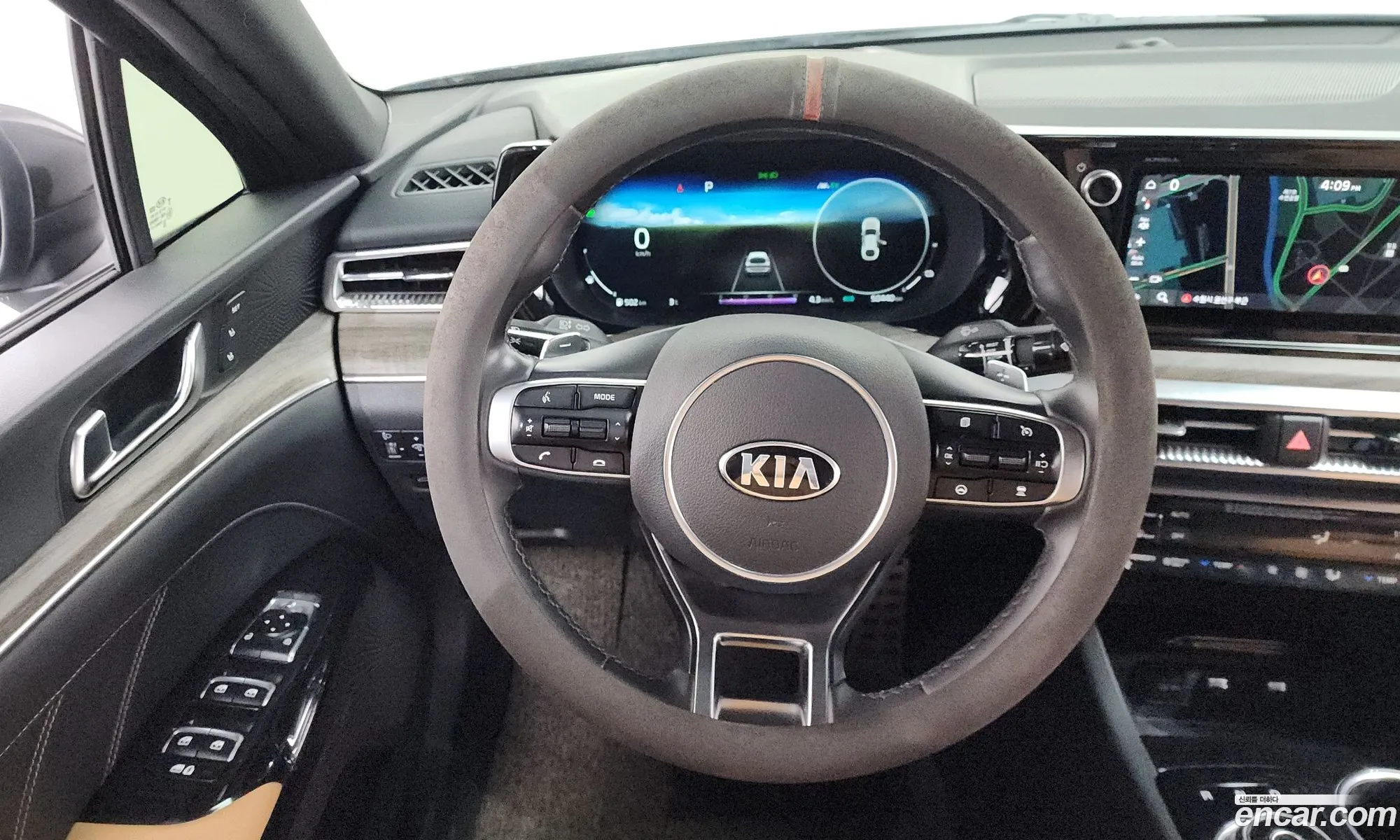 Kia K5 Hybrid 2021 — 20