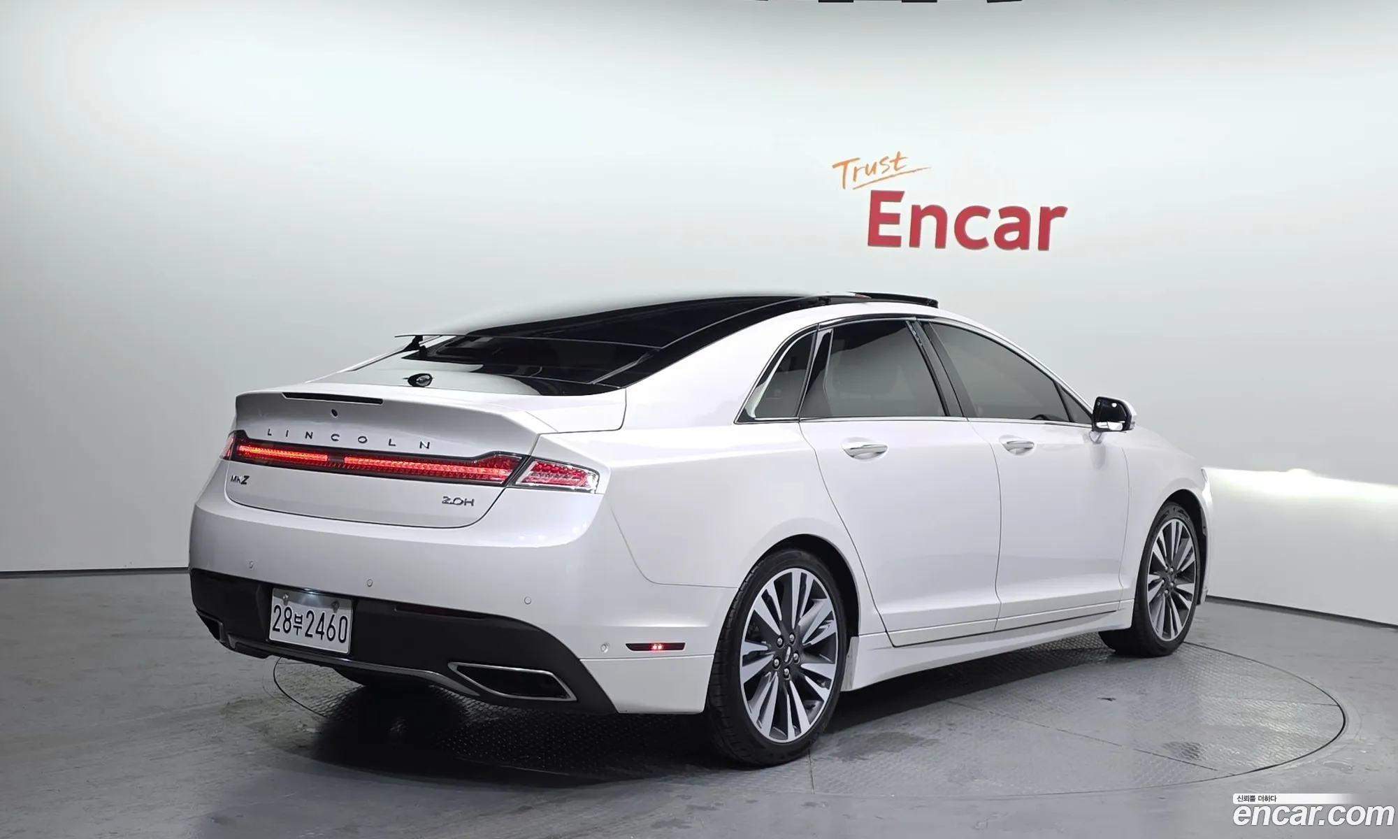 Lincoln MKZ 2017 3LN6L5MU8HR658684 — 5