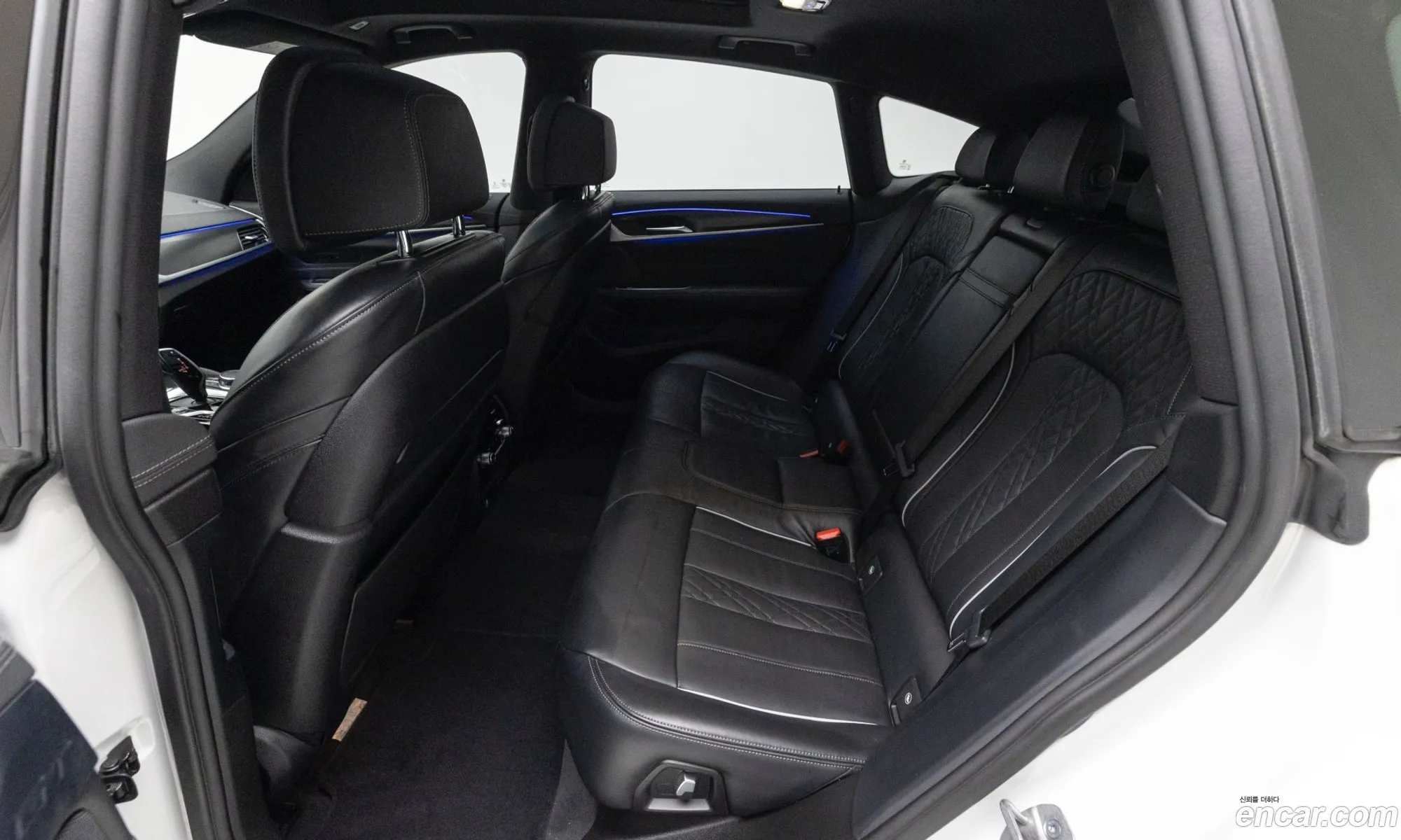 BMW 6 Series GT 2023 — 8