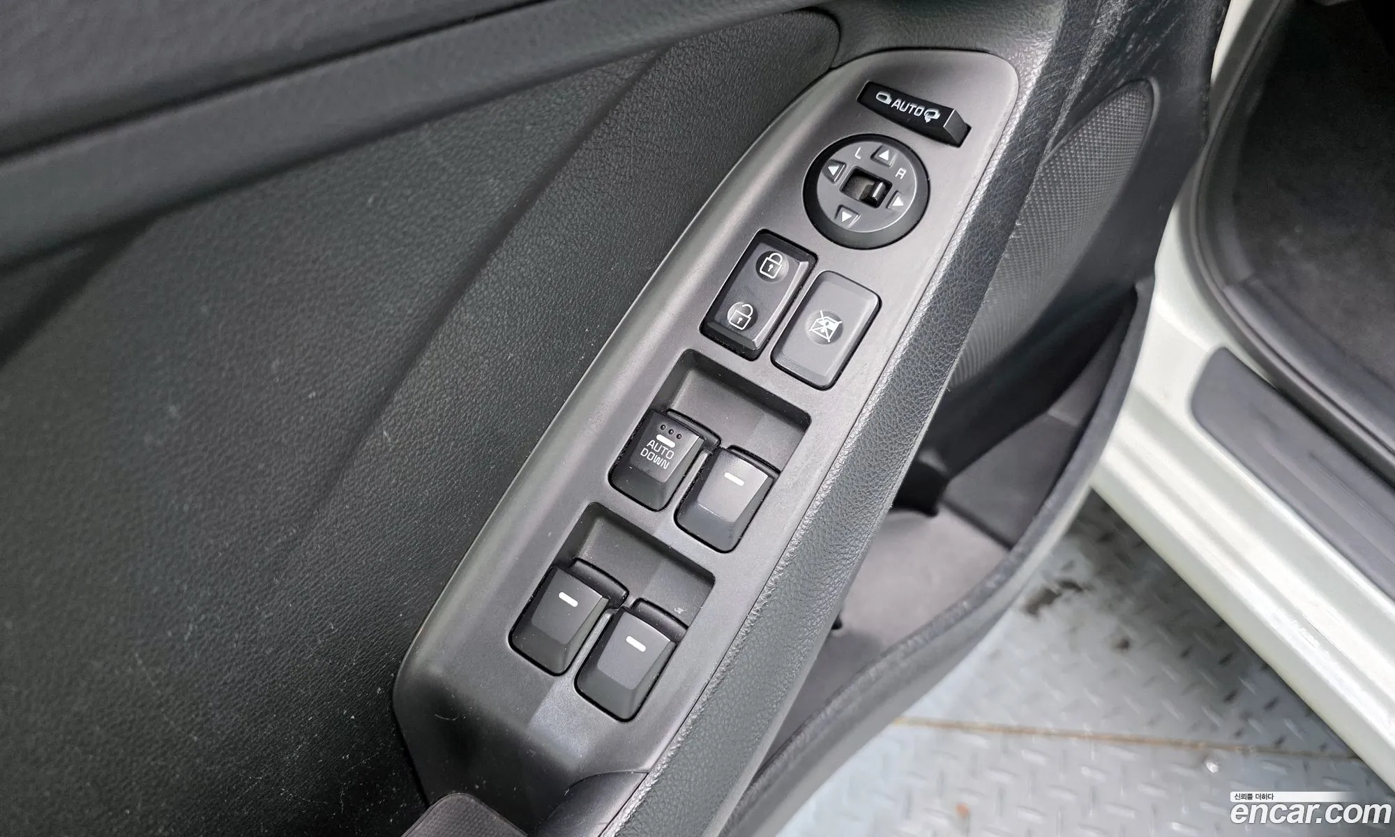 Kia K3 2017 — 13