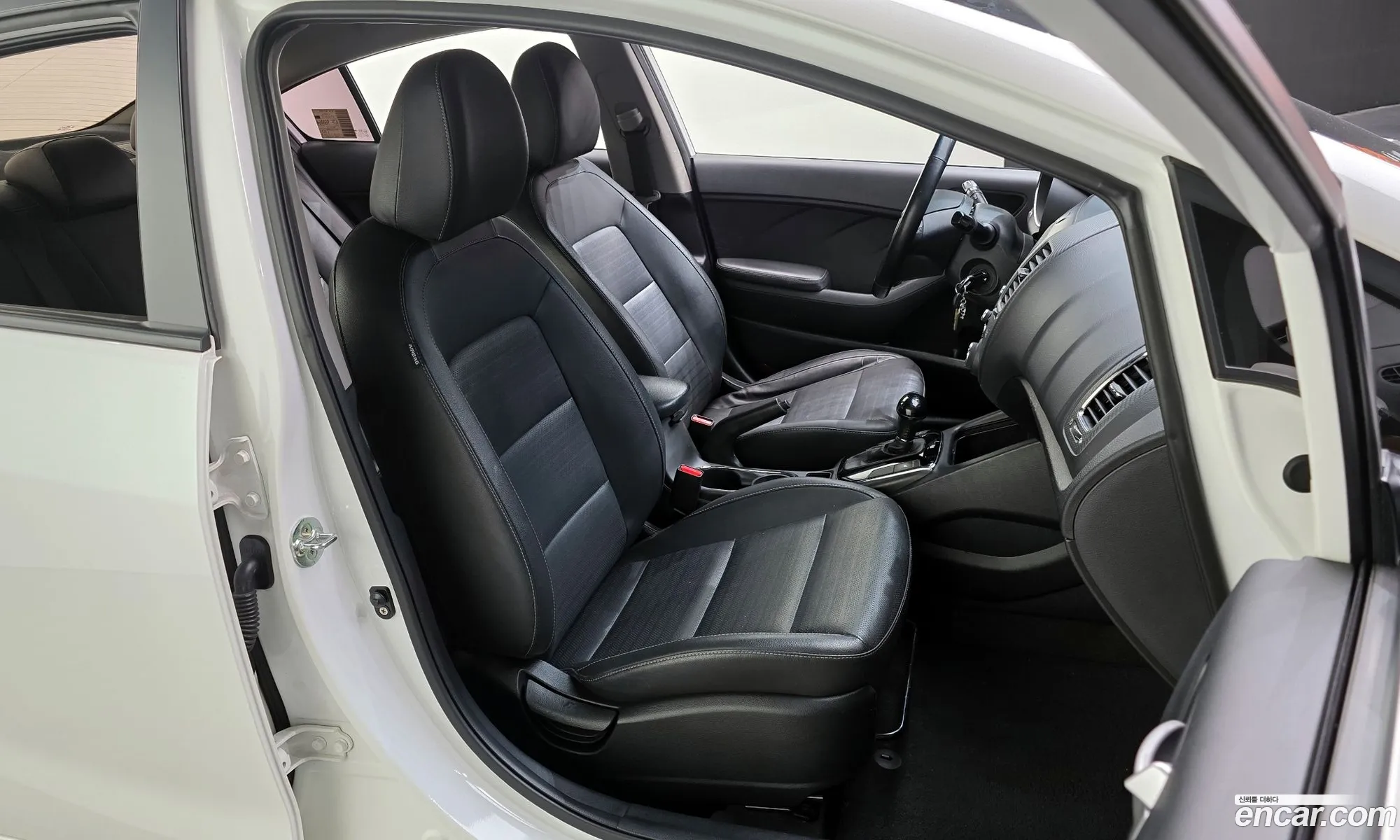 Kia K3 2017 — 3