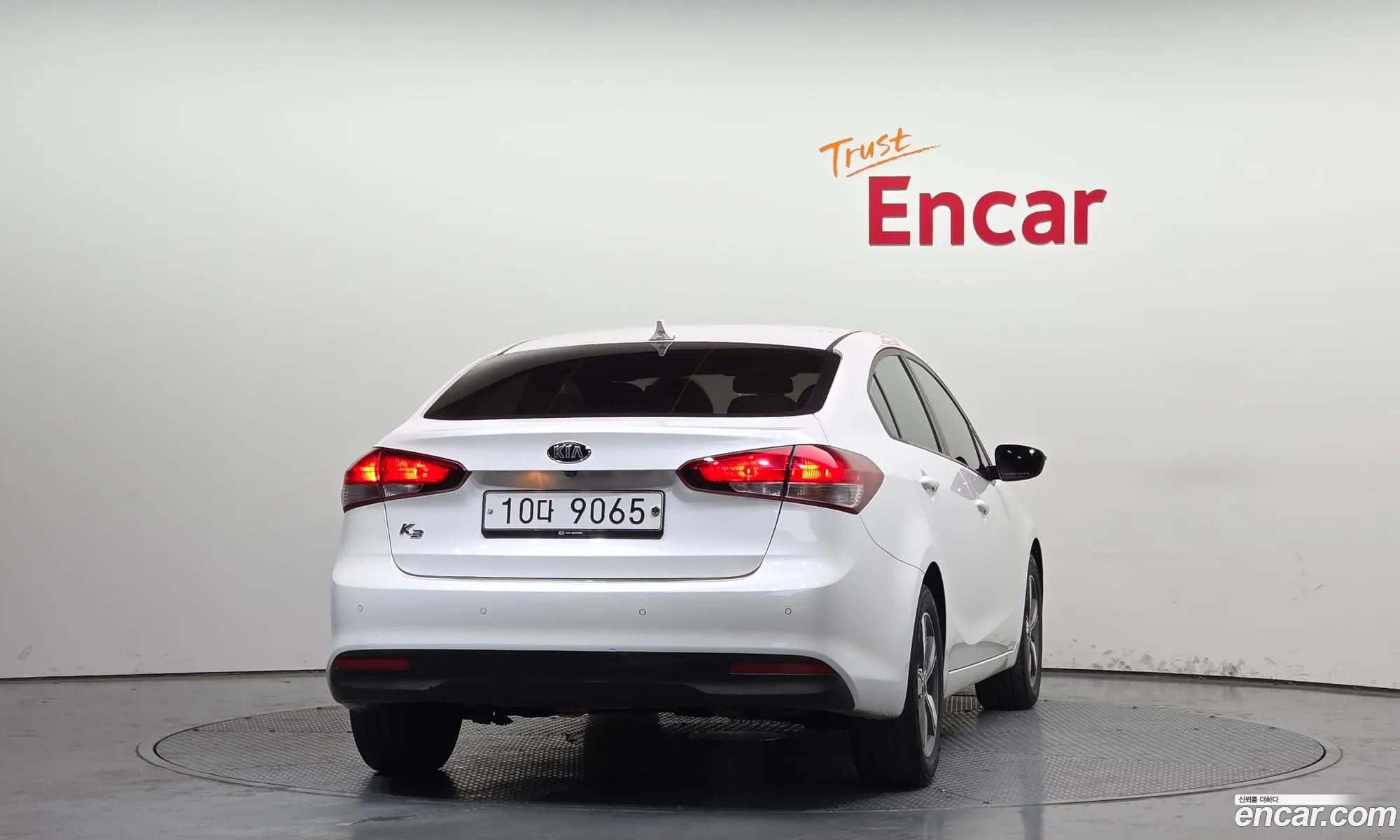 Kia K3 2017 — 2