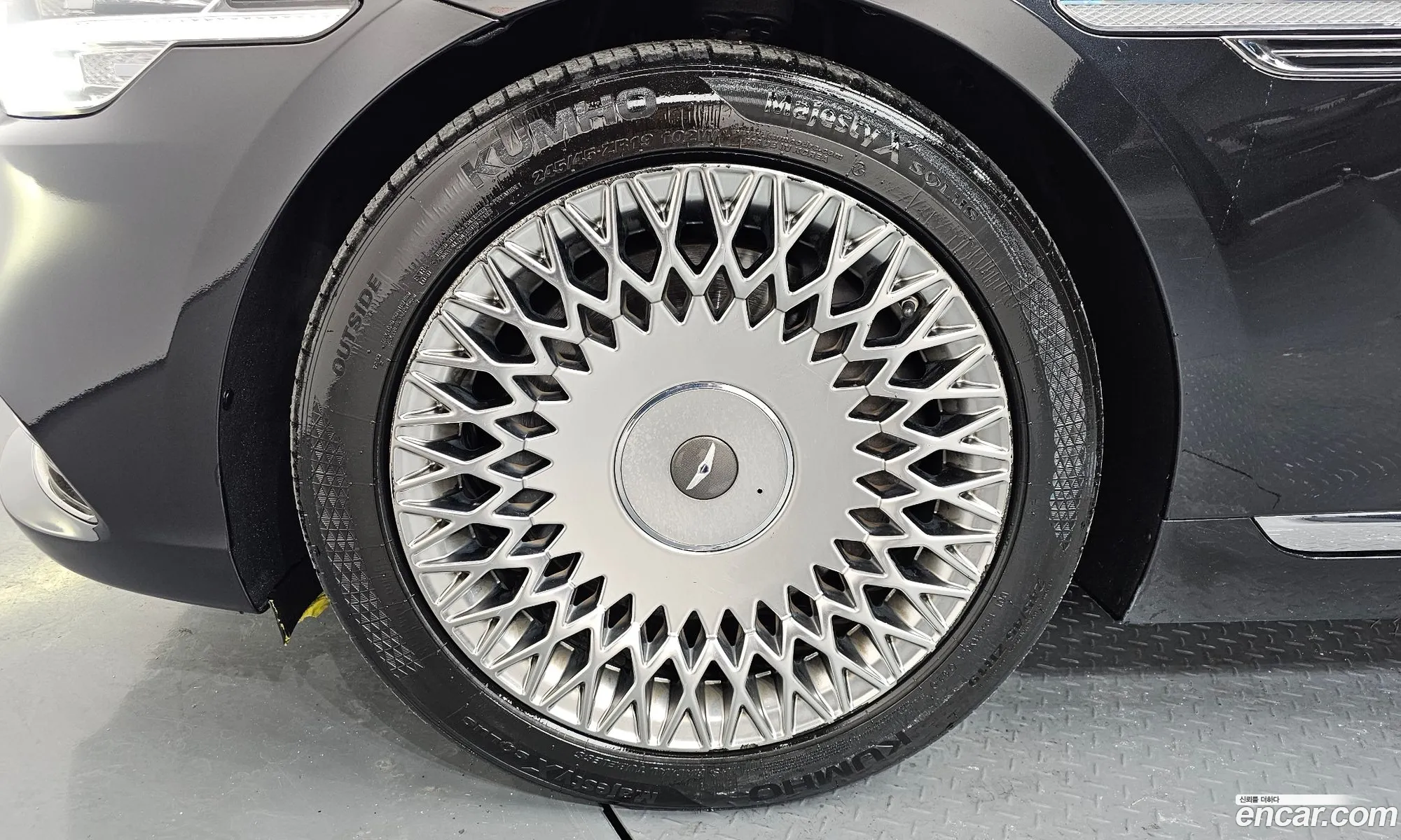 Genesis G90 2019 — 11