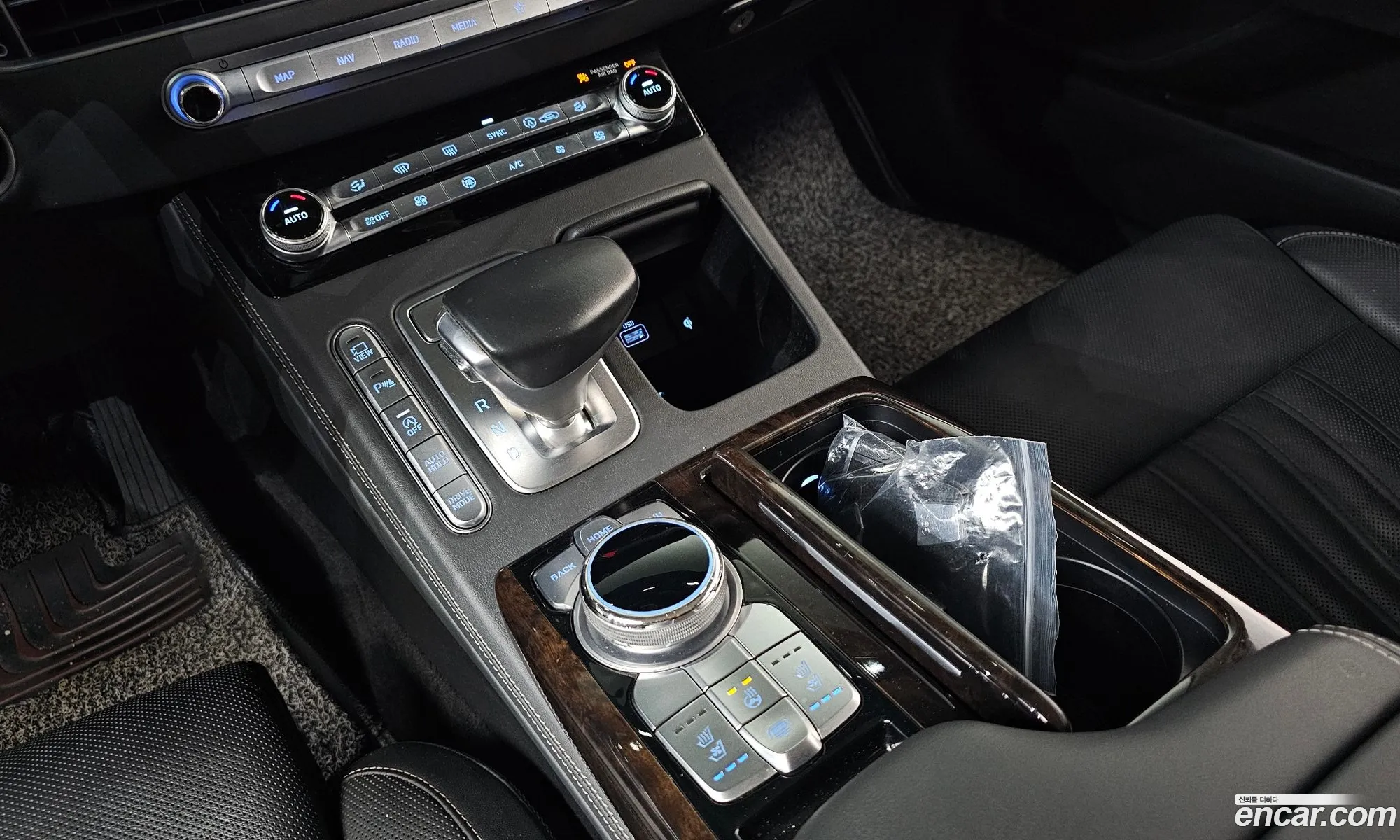 Genesis G90 2019 — 20