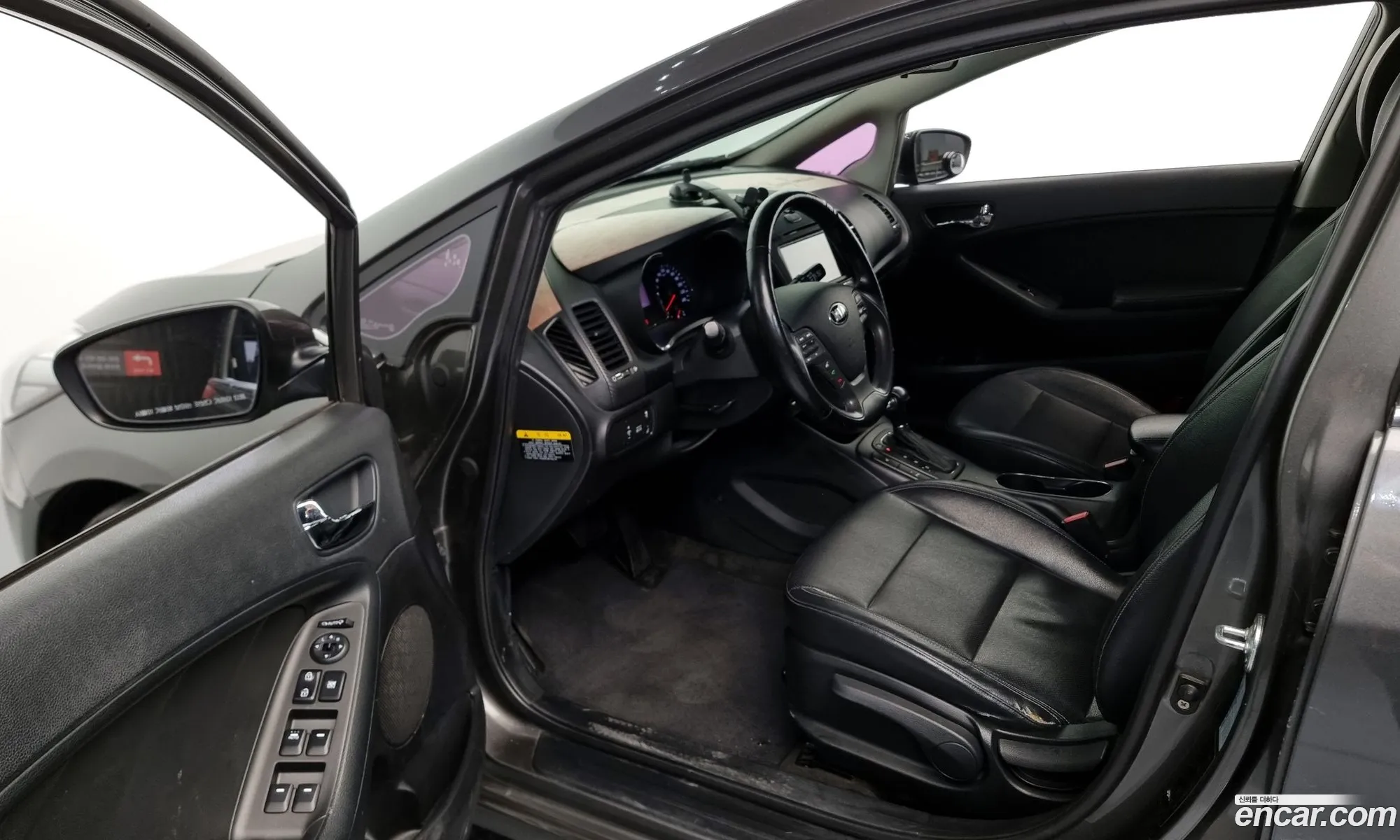 Kia K3 2012 — 2