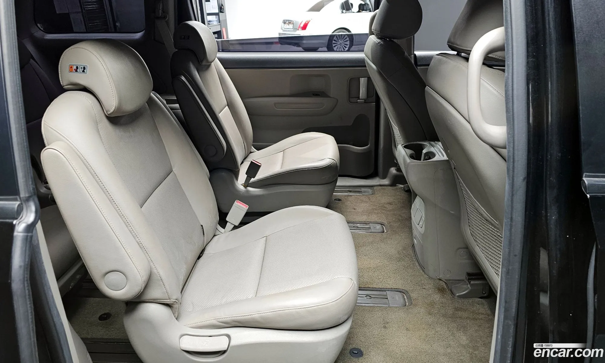 Kia Carnival 2017 — 13