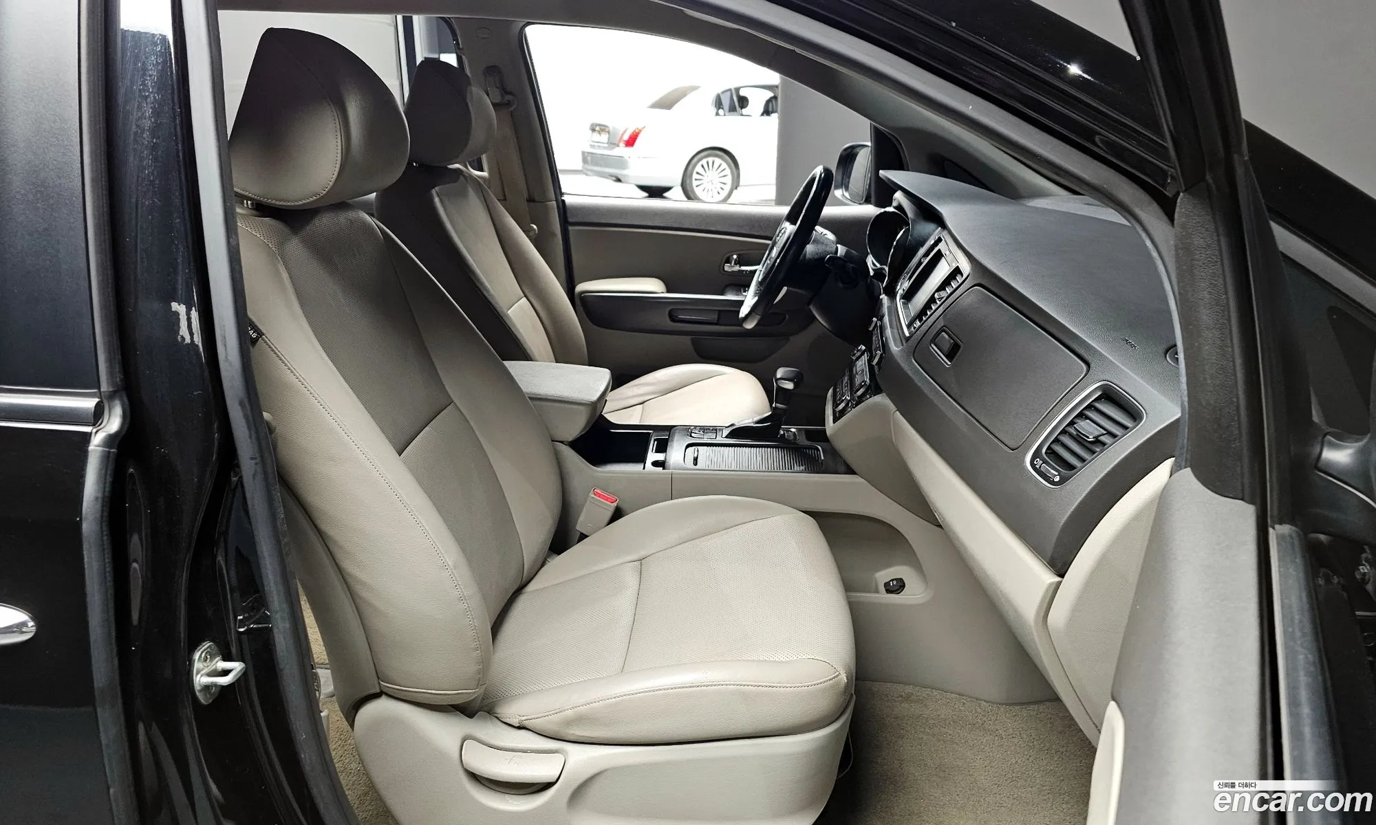 Kia Carnival 2017 — 4