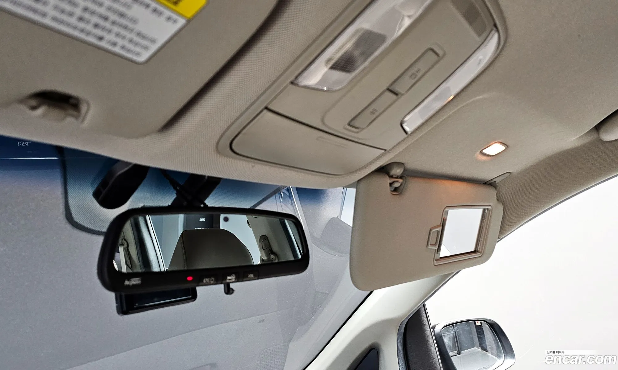 Kia Carnival 2017 — 11