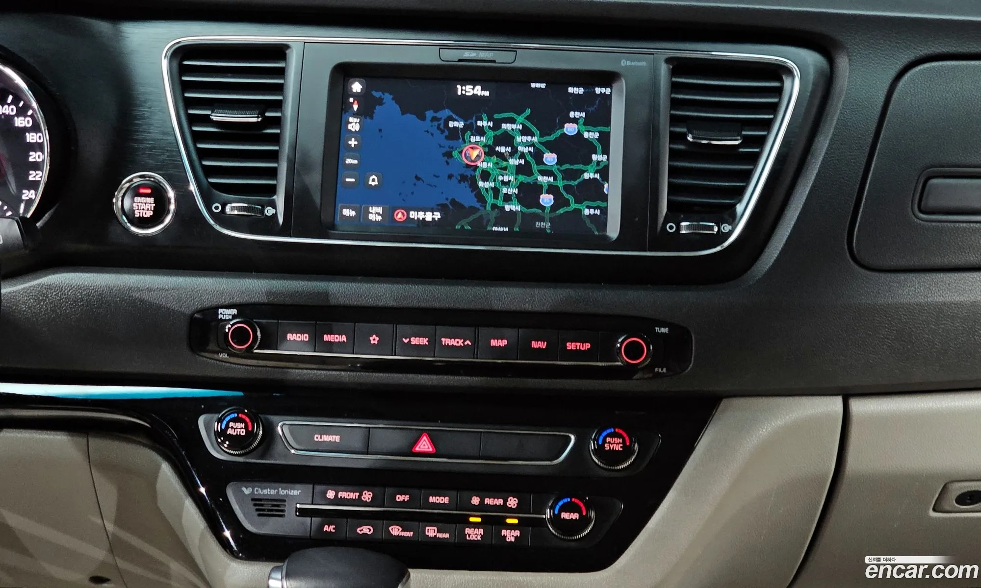 Kia Carnival 2017 — 2