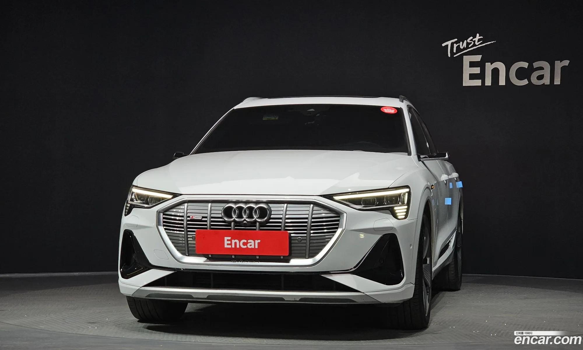 Audi e-tron 2022 — 14