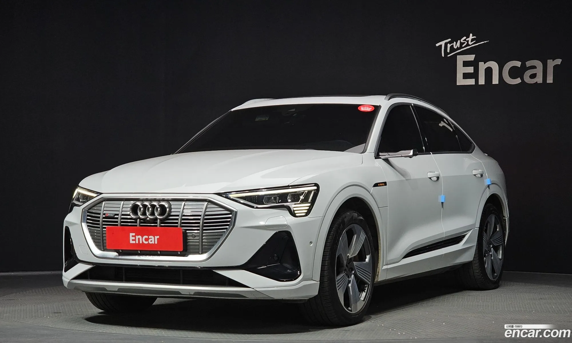 Audi e-tron 2022 — 6