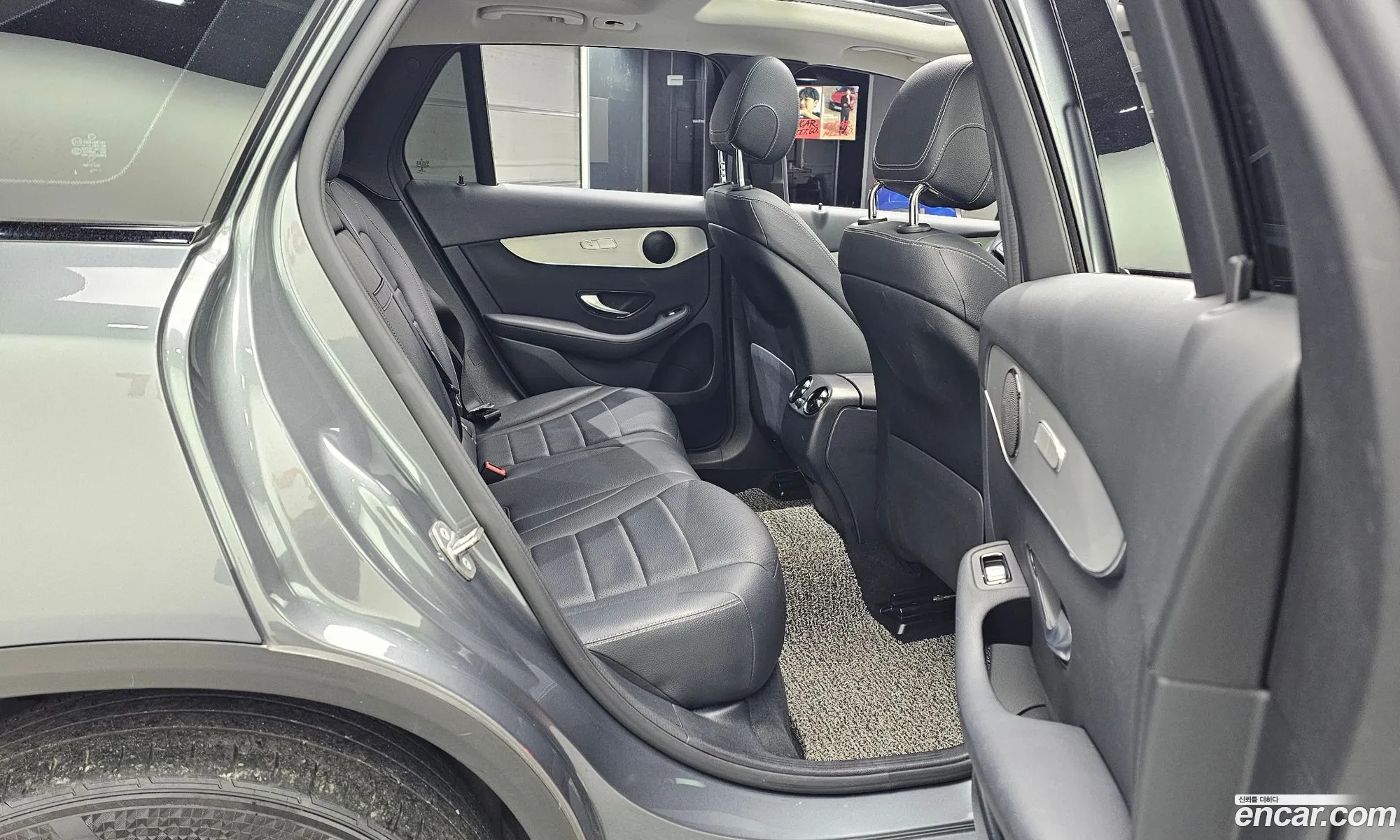 Mercedes-Benz GLC-Class X253 2019 — 10
