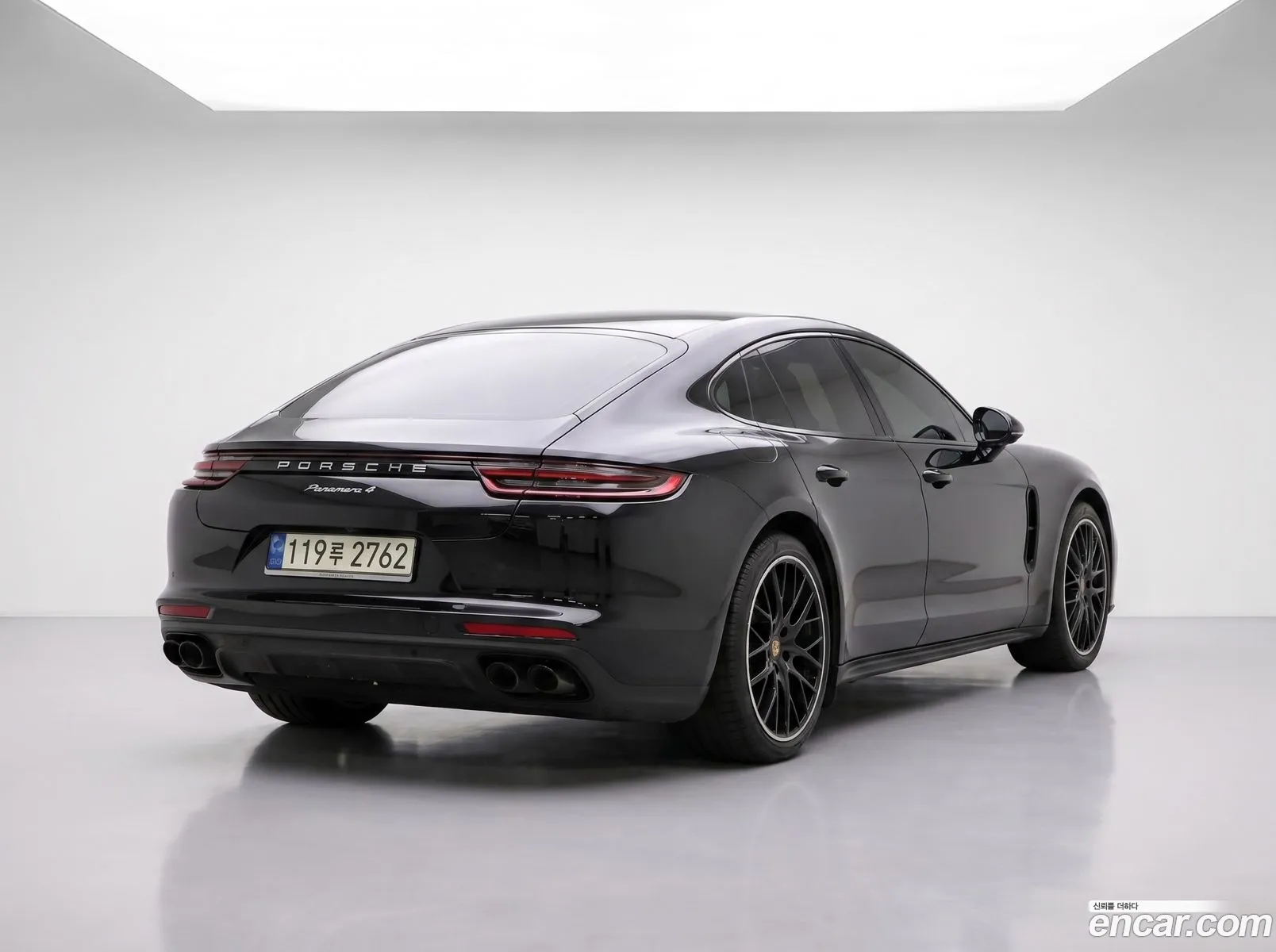 Porsche Panamera 2021 — 4