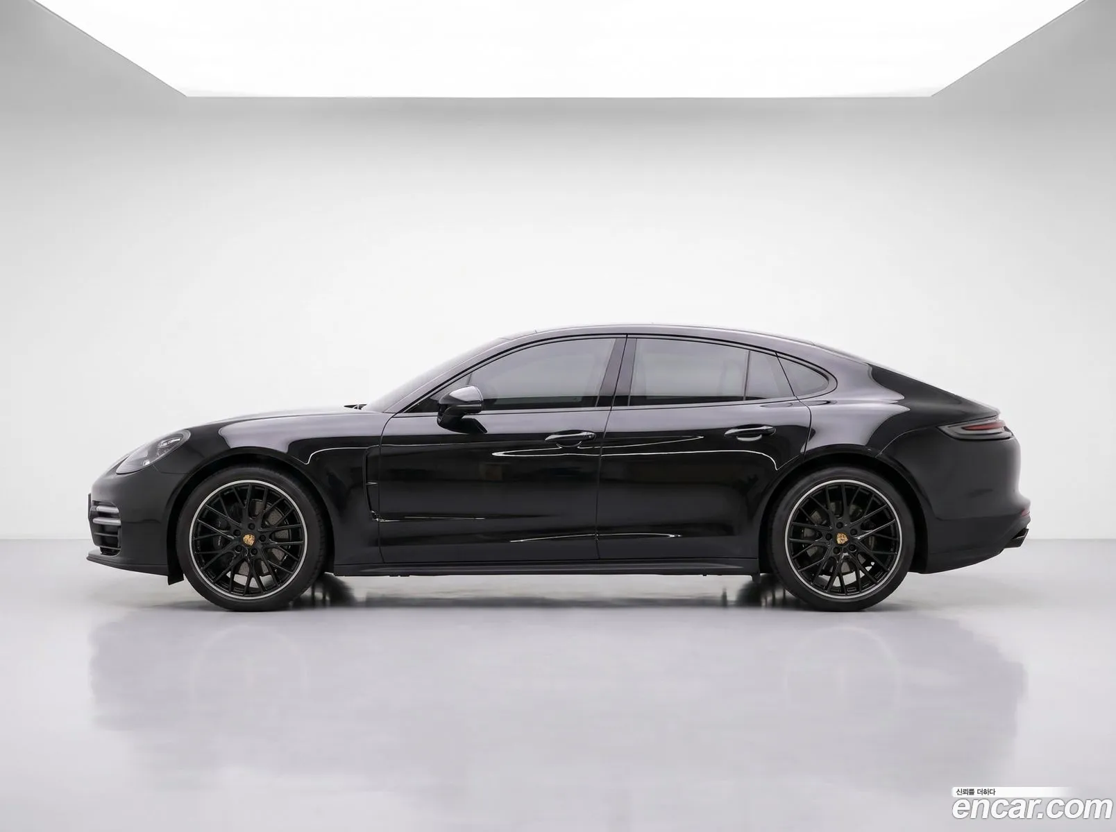 Porsche Panamera 2021 — 20