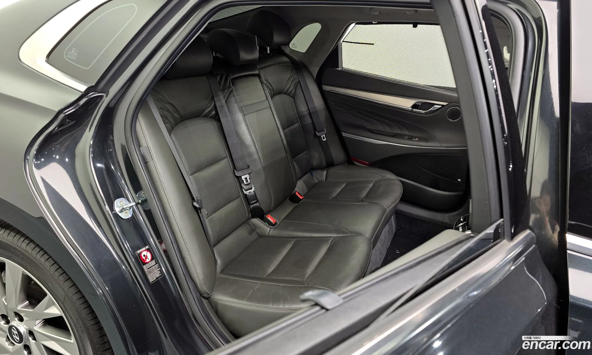 Hyundai Grandeur IG Hybrid 2021 — 17