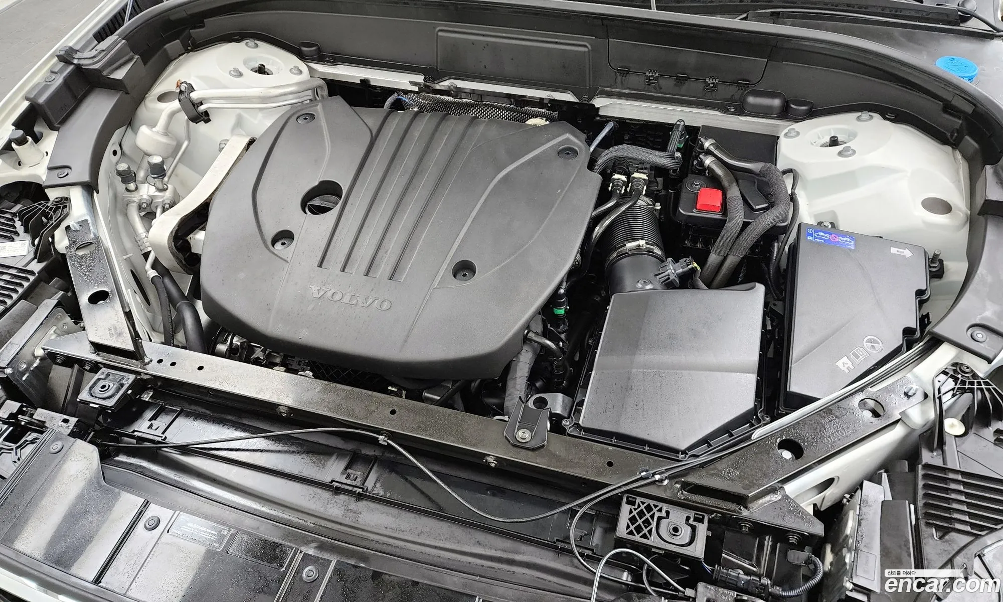 Volvo XC60 2023 LYVUZL122RB780673 — 10