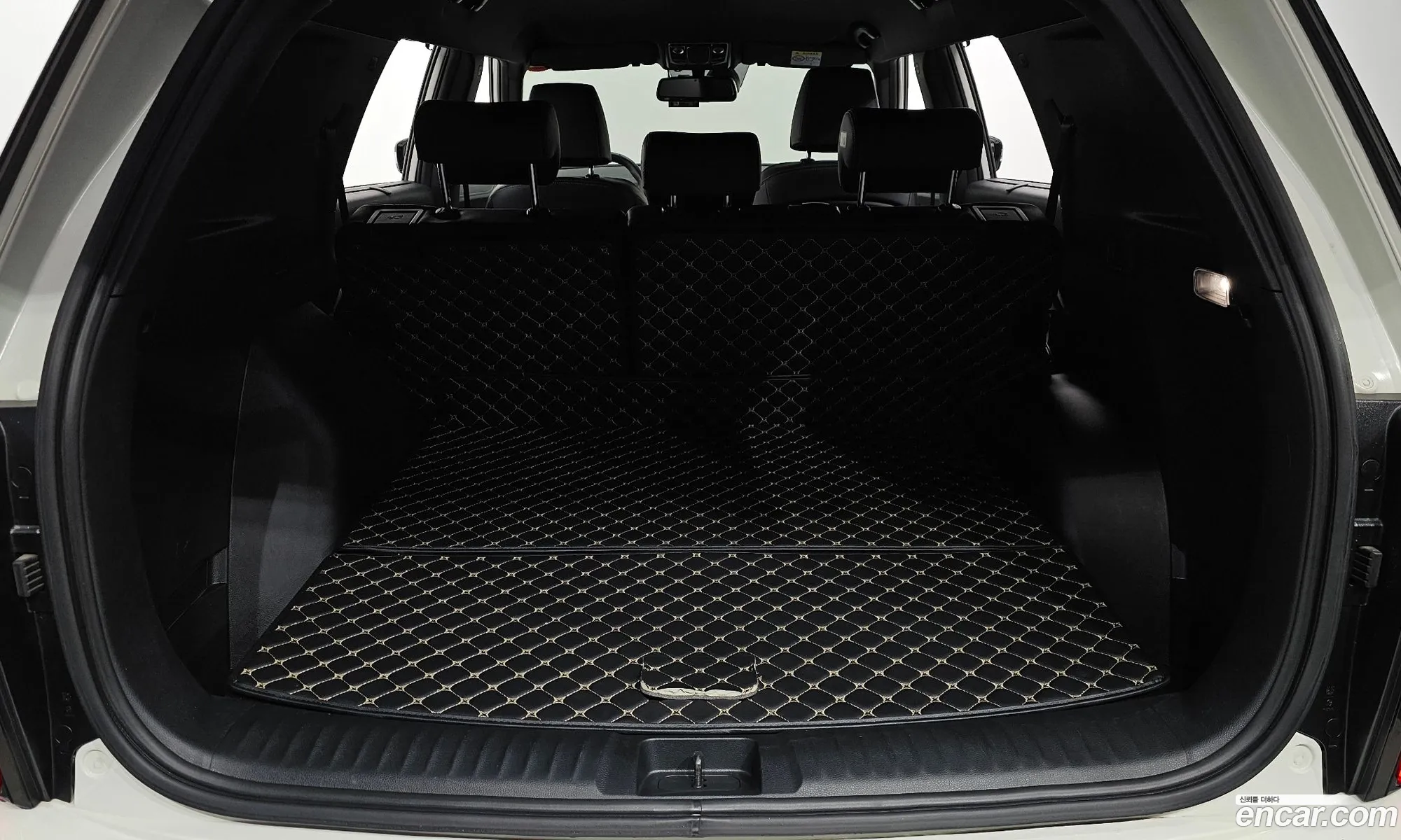 KG Mobility (SsangYong) Torres 2023 — 15