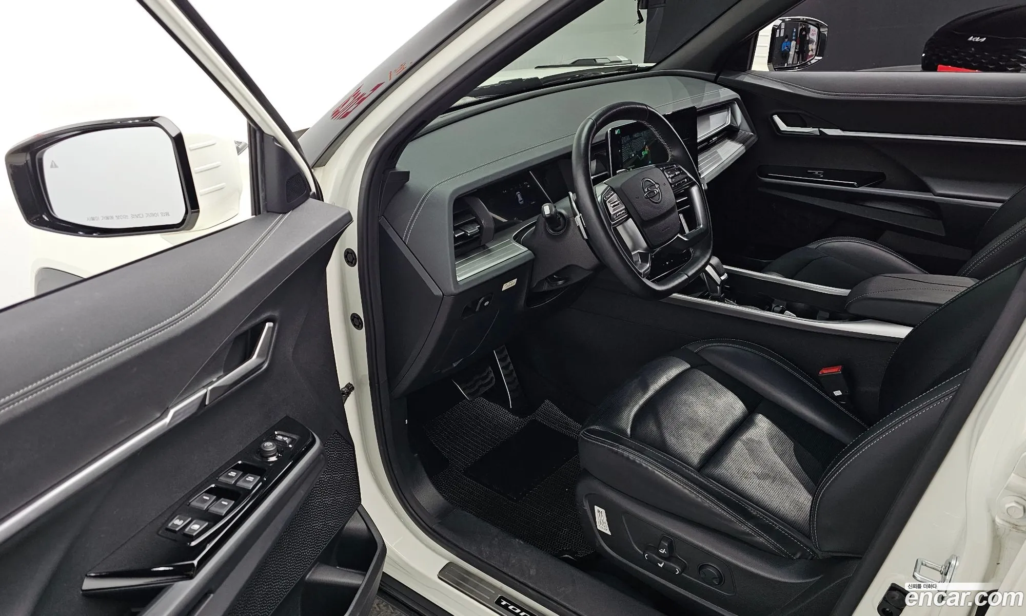 KG Mobility (SsangYong) Torres 2023 — 4