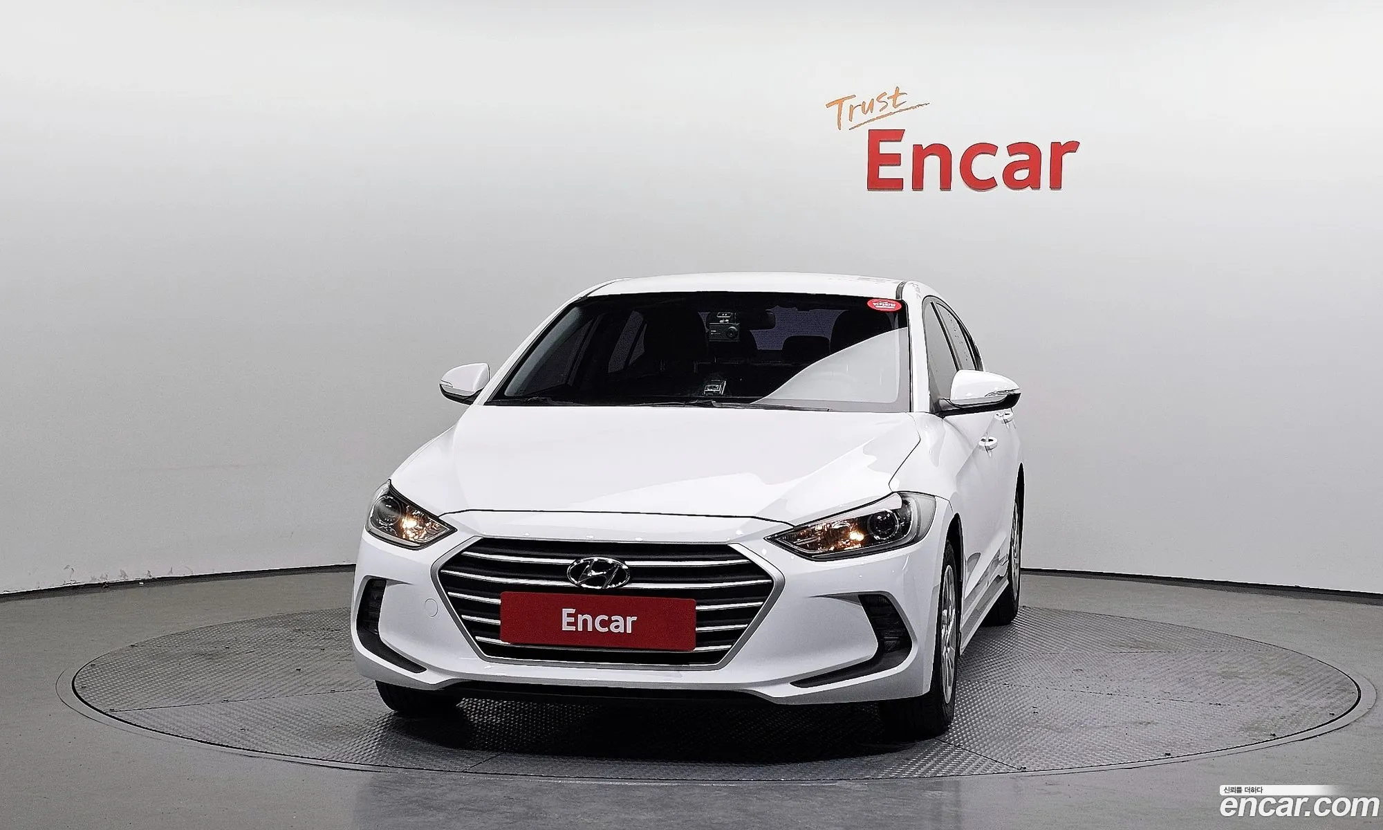 Hyundai Elantra AD 2016 — 11