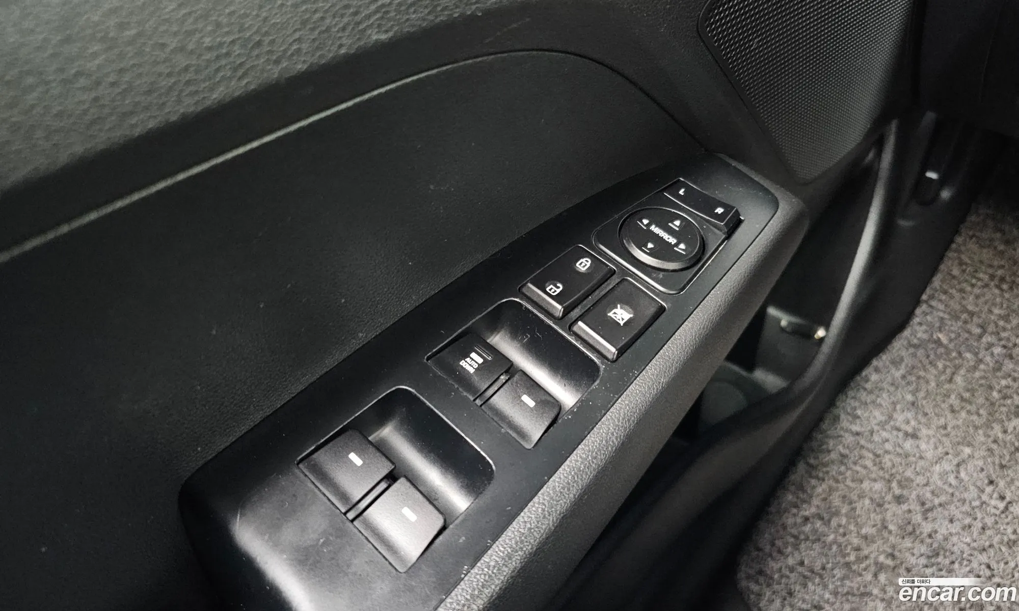 Hyundai Elantra AD 2016 — 19