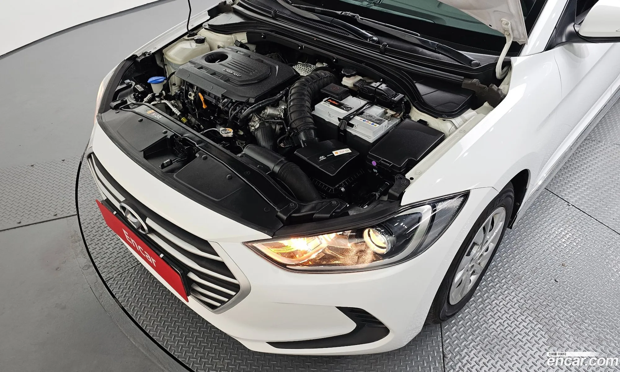 Hyundai Elantra AD 2016 — 9