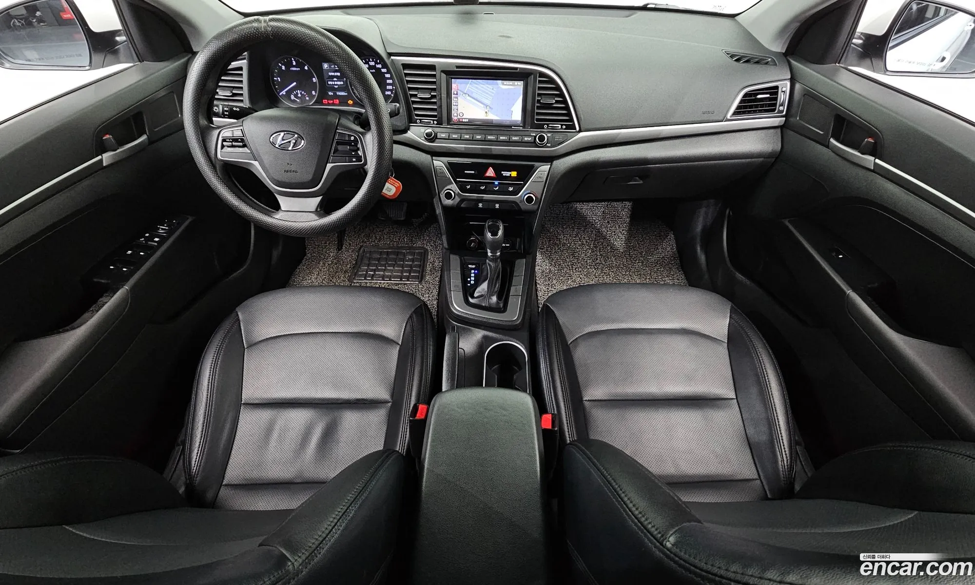 Hyundai Elantra AD 2016 — 6