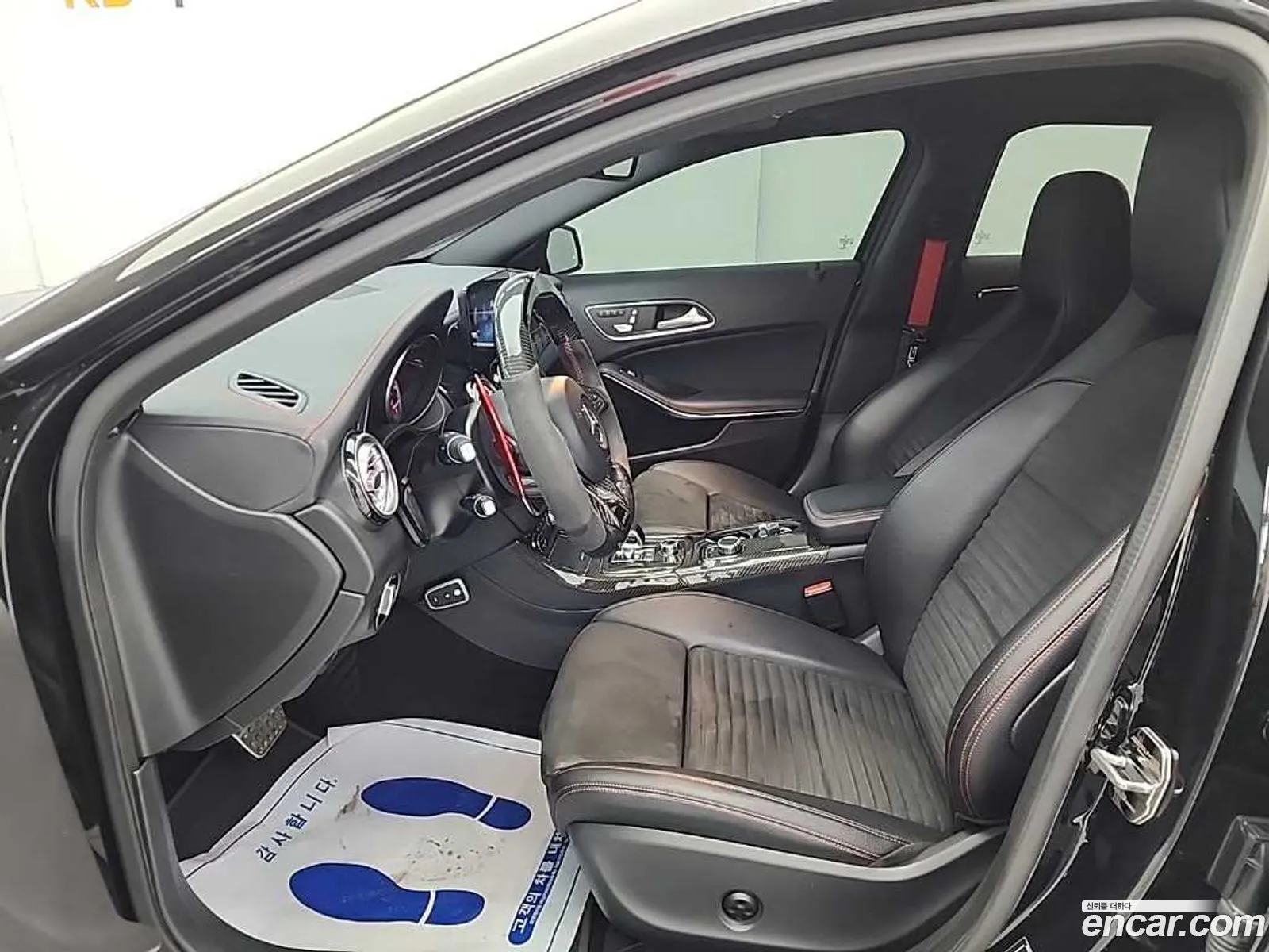 Mercedes-Benz GLA-Class X156 2018 — 16