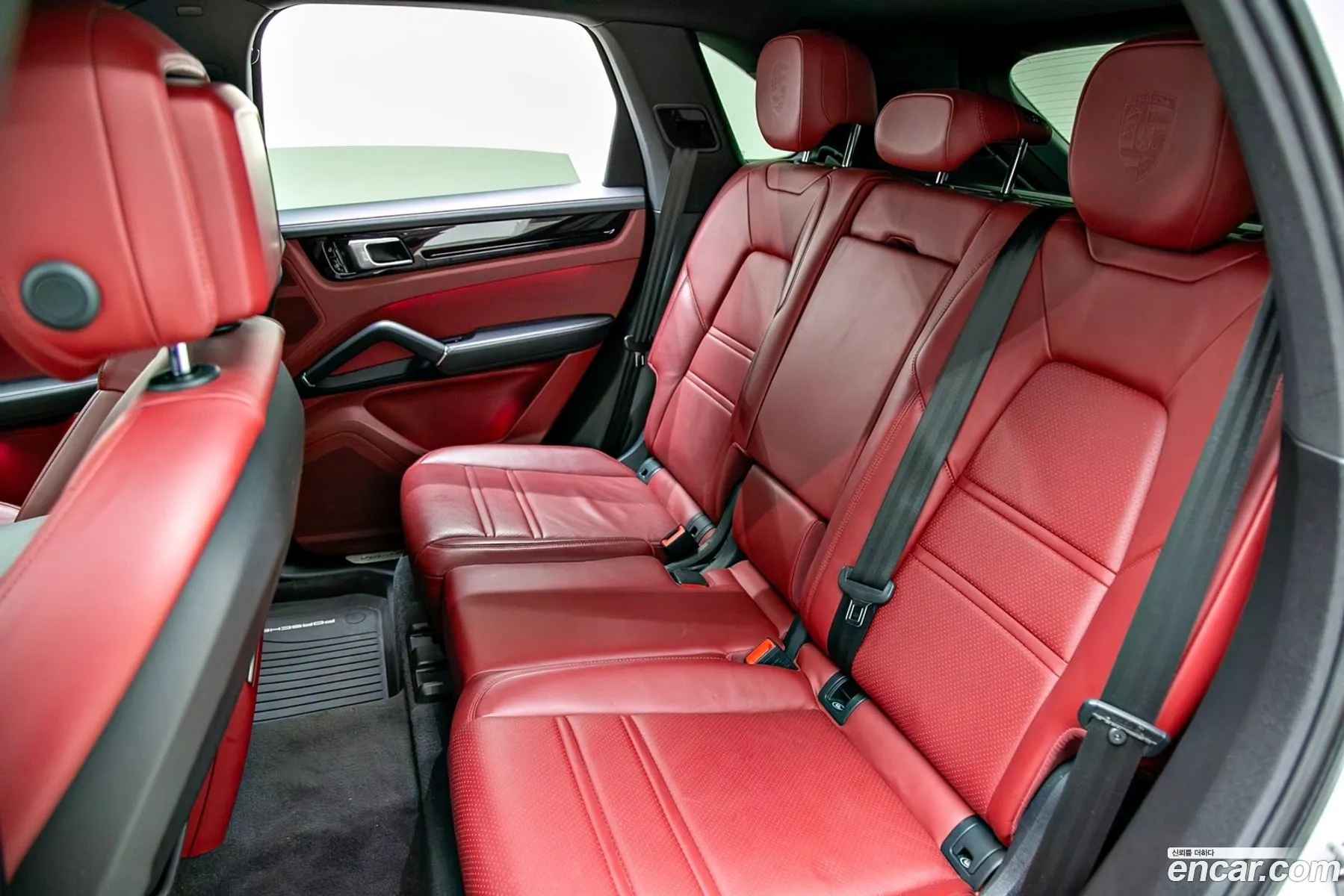 Porsche Cayenne 2020 — 18