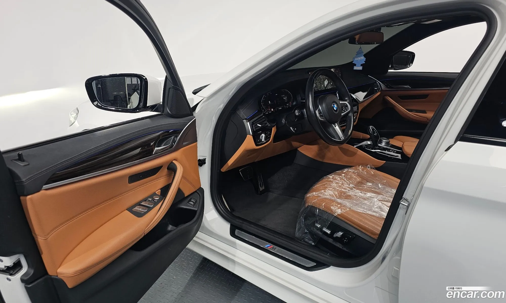 BMW 5 Series 2021 WBA11BH06MCF79081 — 5