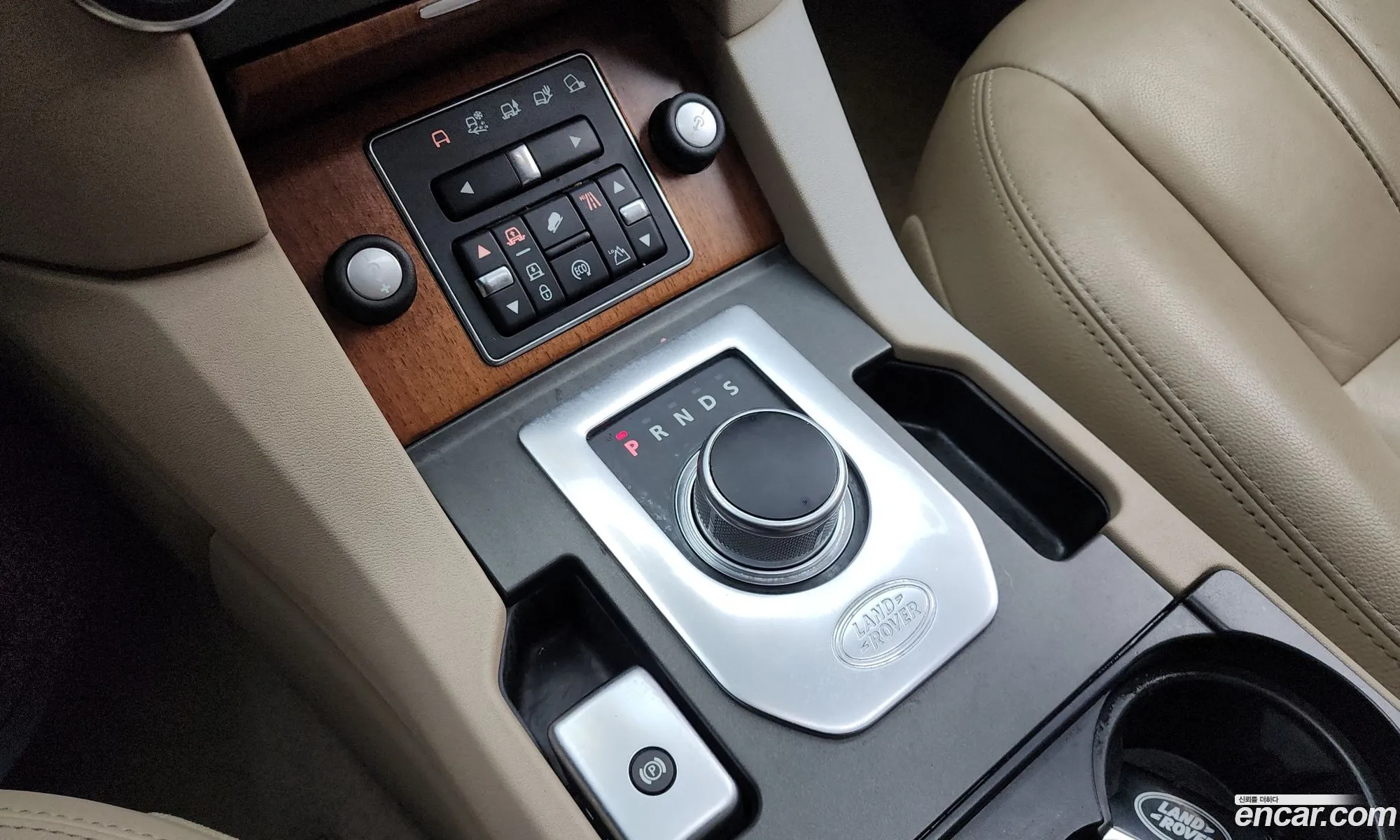 Land Rover Discovery 4 2016 — 17