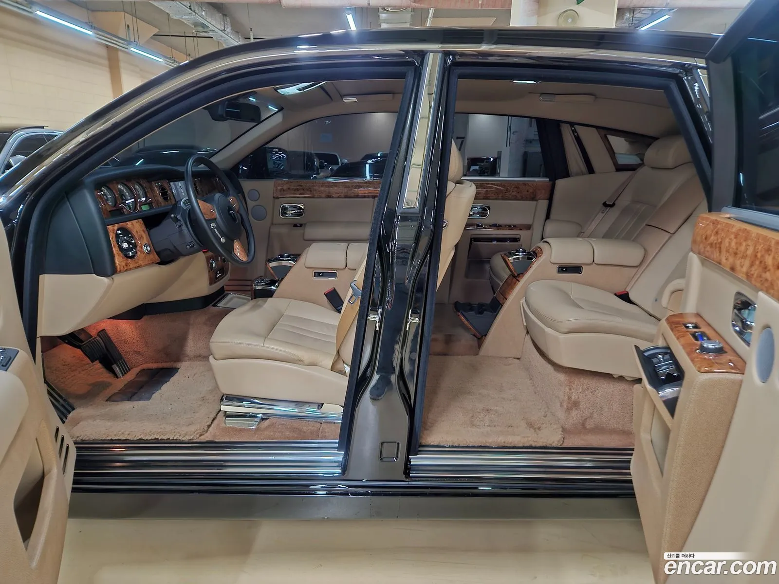 Rolls-Royce Phantom 2014 — 13