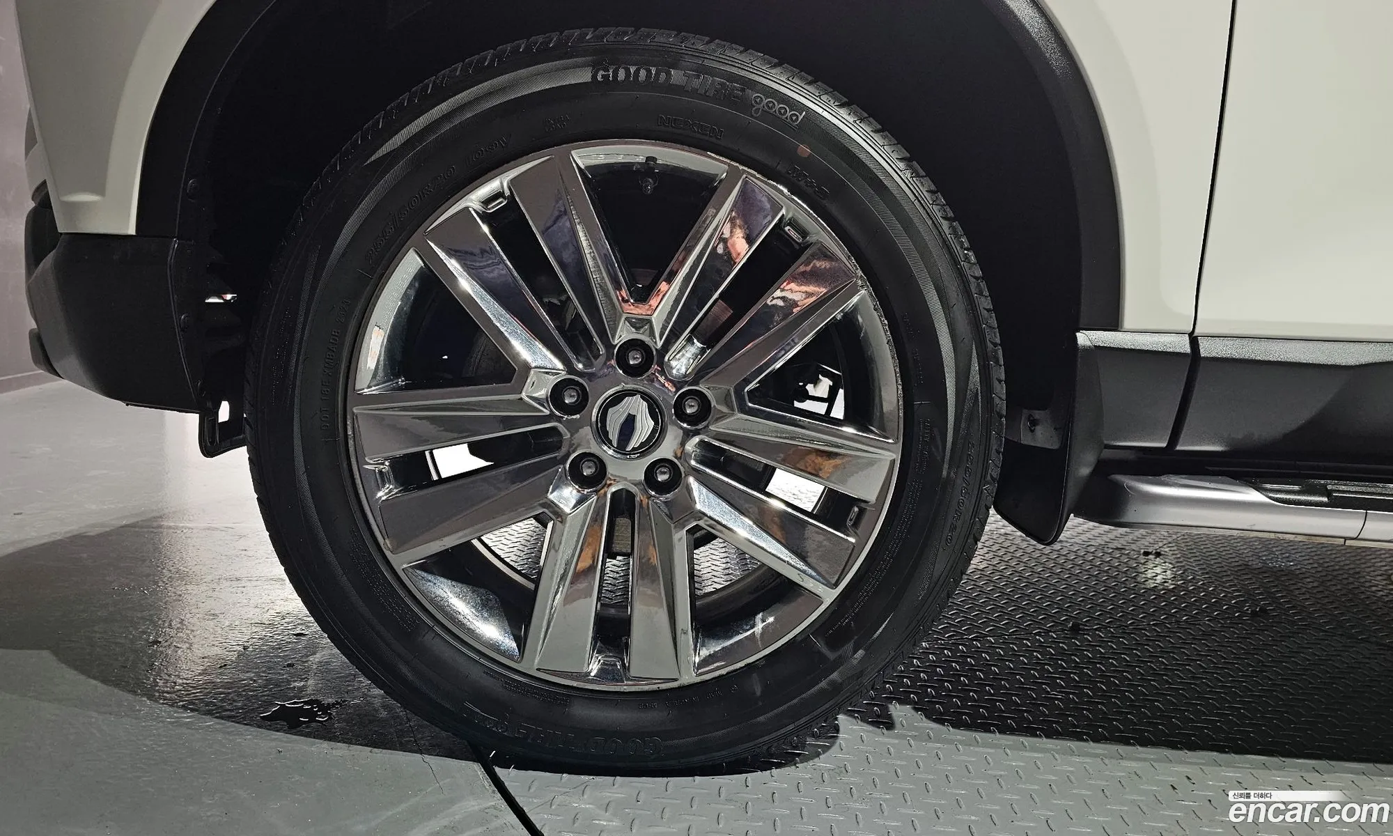 KG Mobility (SsangYong) Rexton Sports Khan