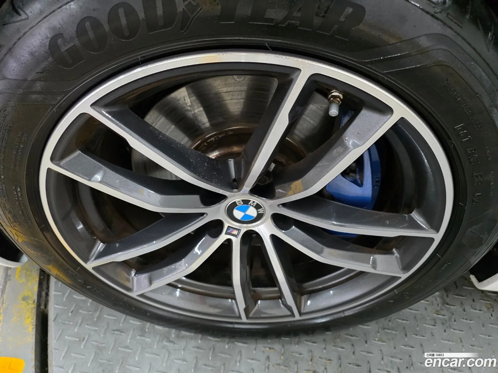 BMW 5 Series 2021 — 8