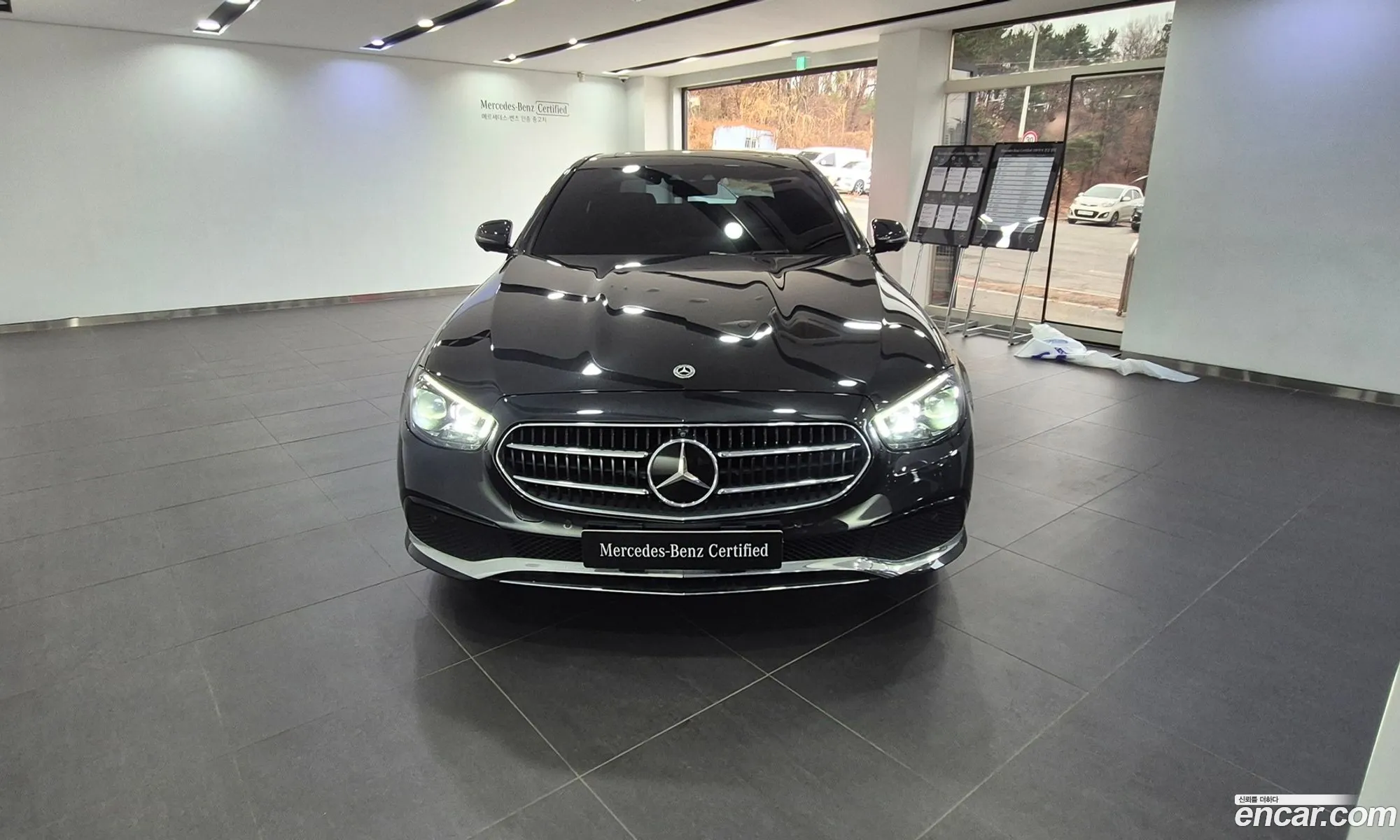 Mercedes-Benz E-Class W213 2022 — 16