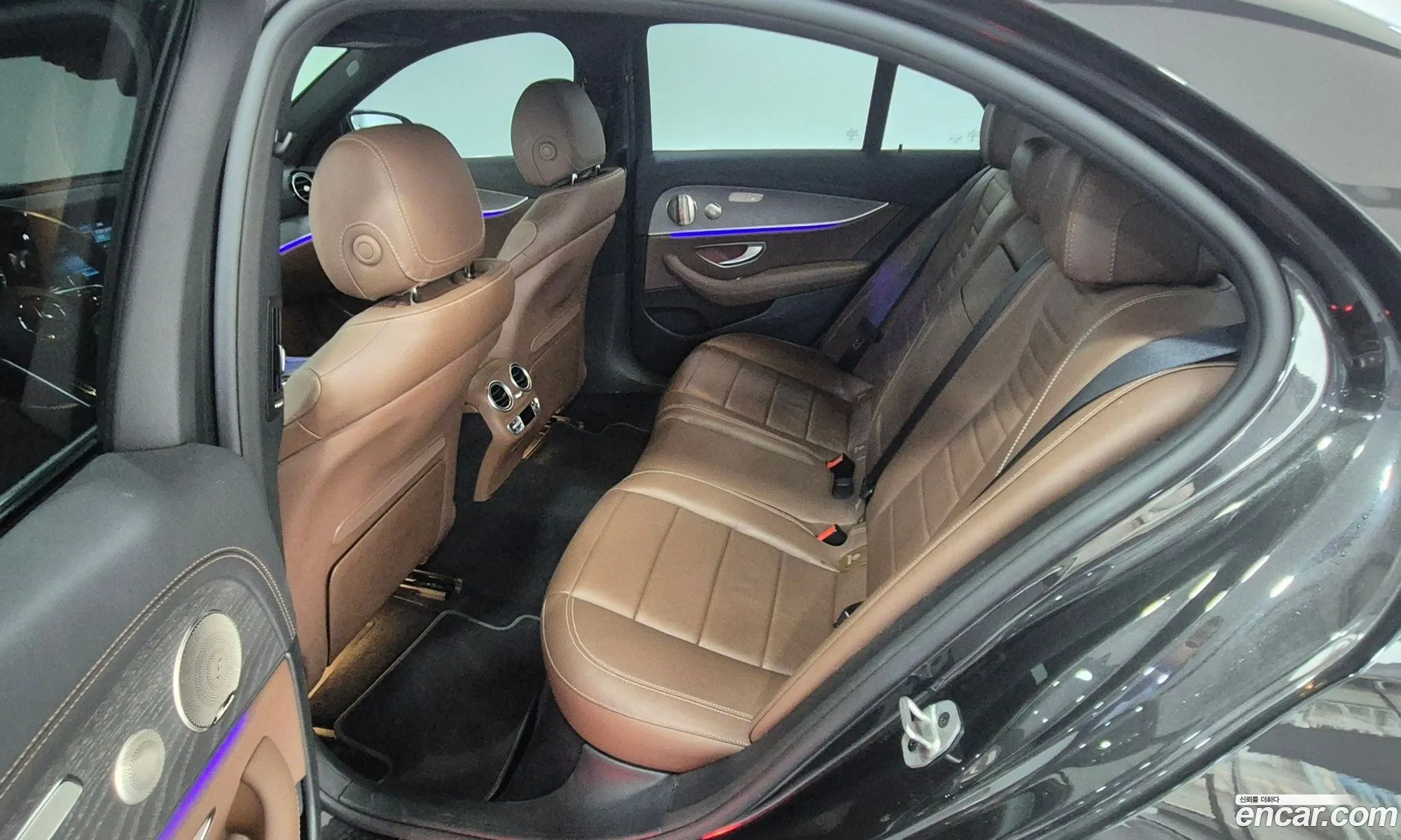 Mercedes-Benz E-Class W213 2022 — 10