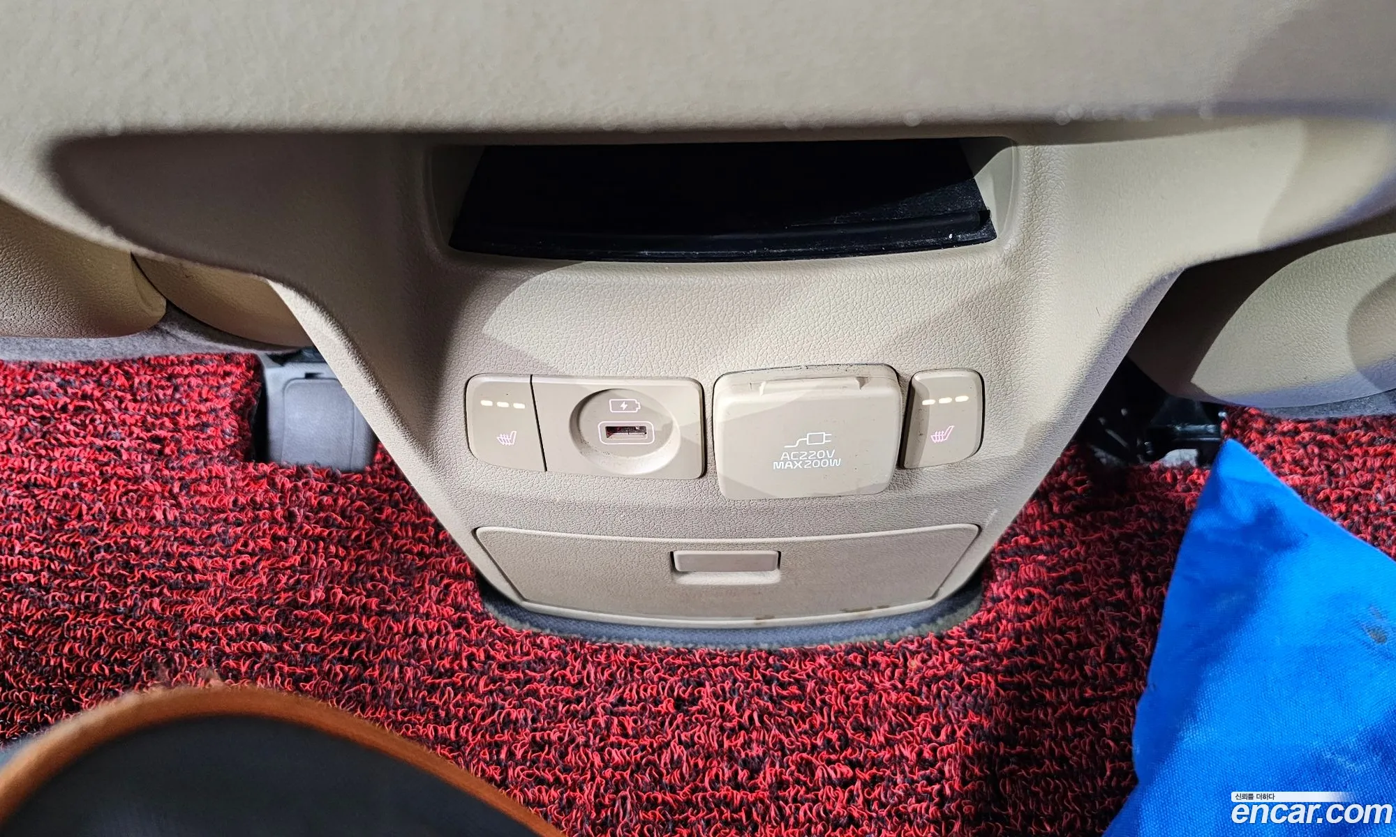 Kia Carnival 2019 — 17