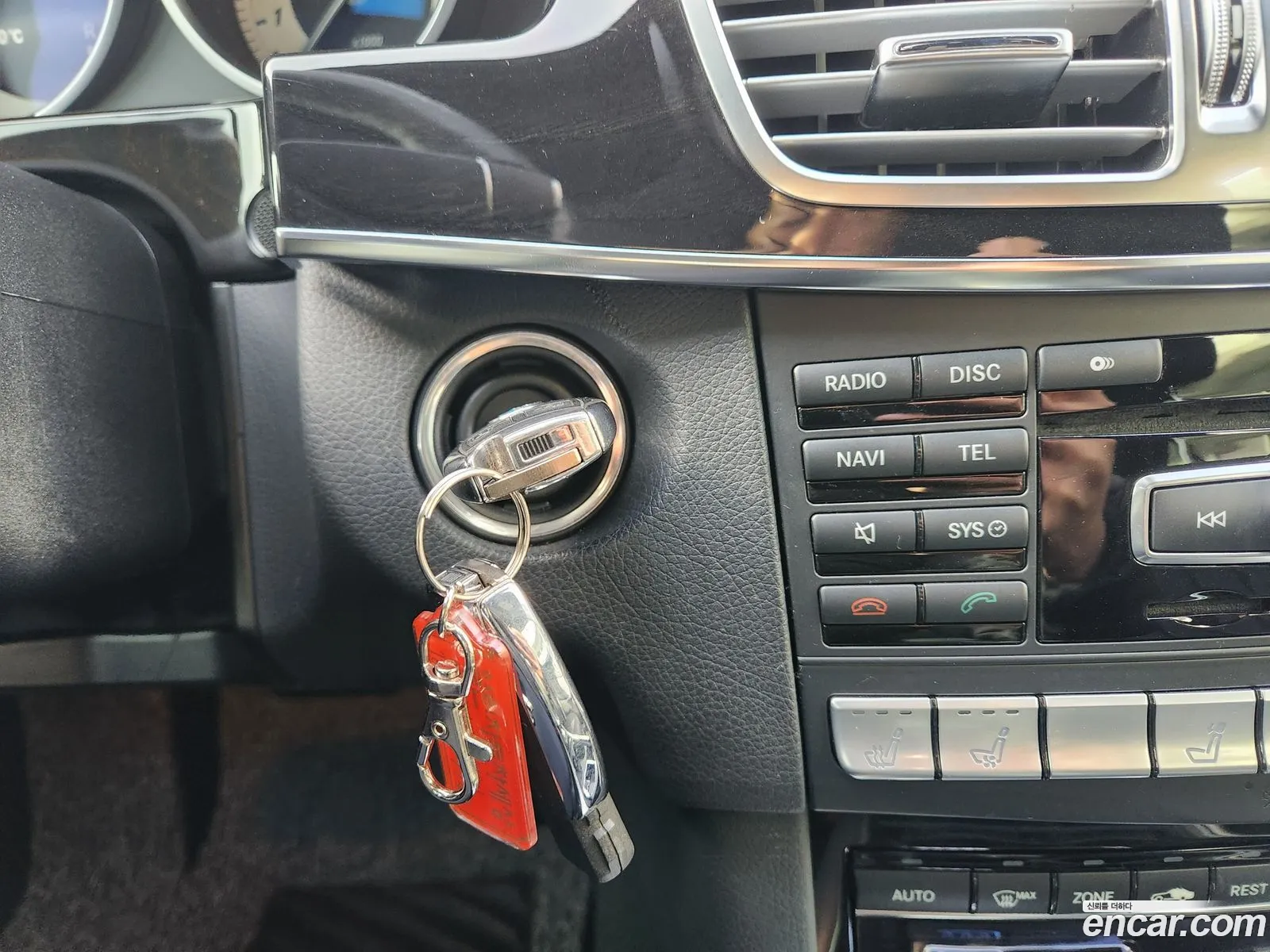 Mercedes-Benz E-Class W212 2014 — 16