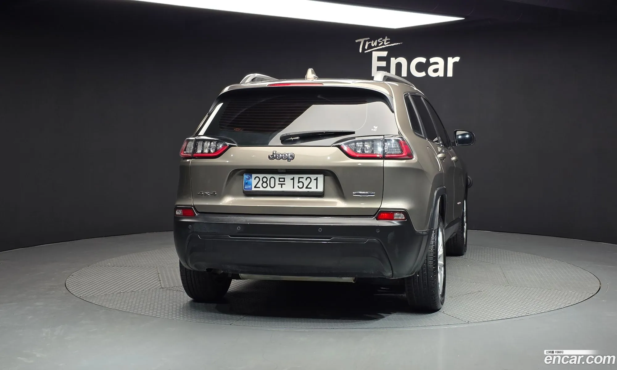 Jeep Cherokee 2019 1C4PJMCB8KD124884 — 16