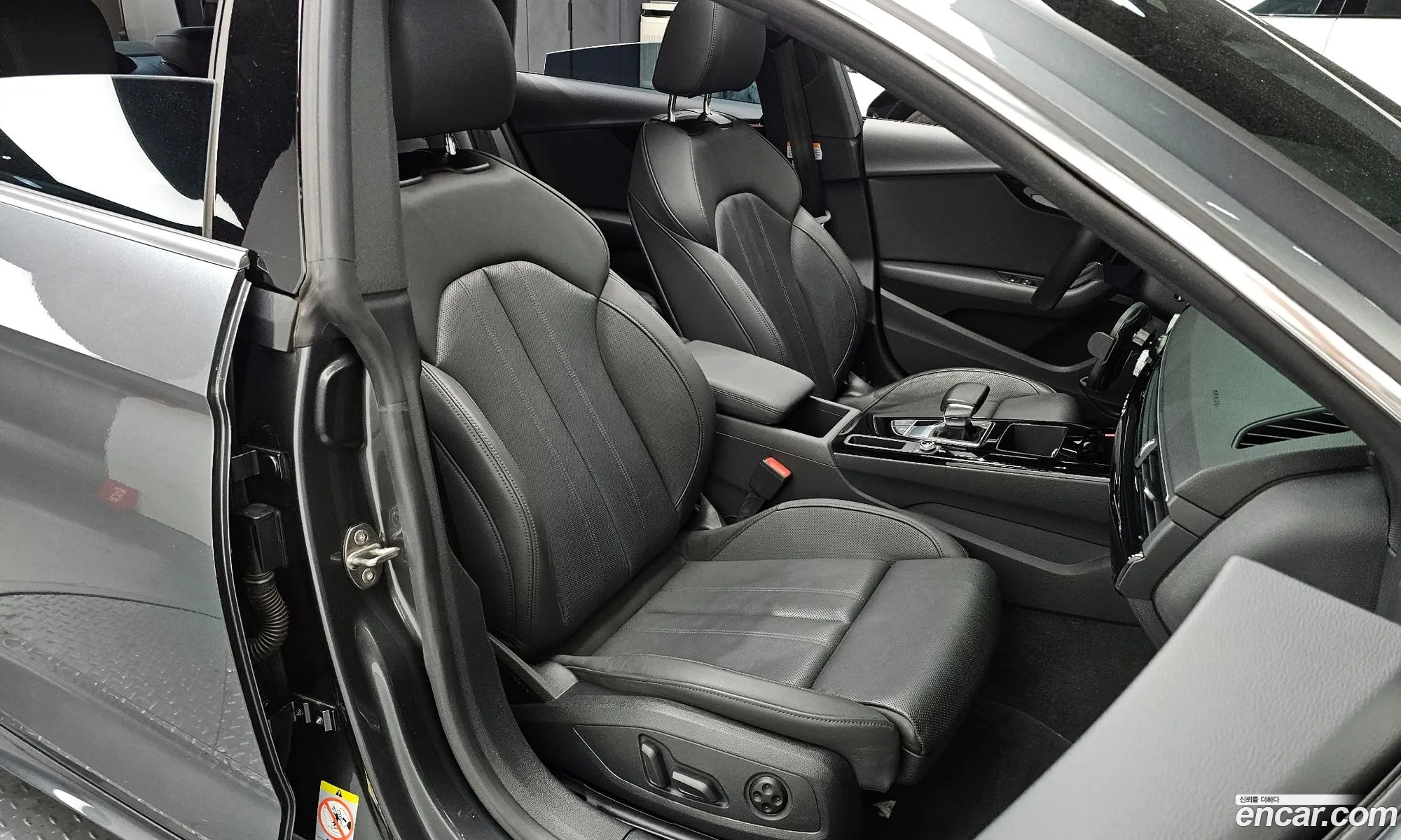 Audi A5 2022 WAUZZZF5 — 16