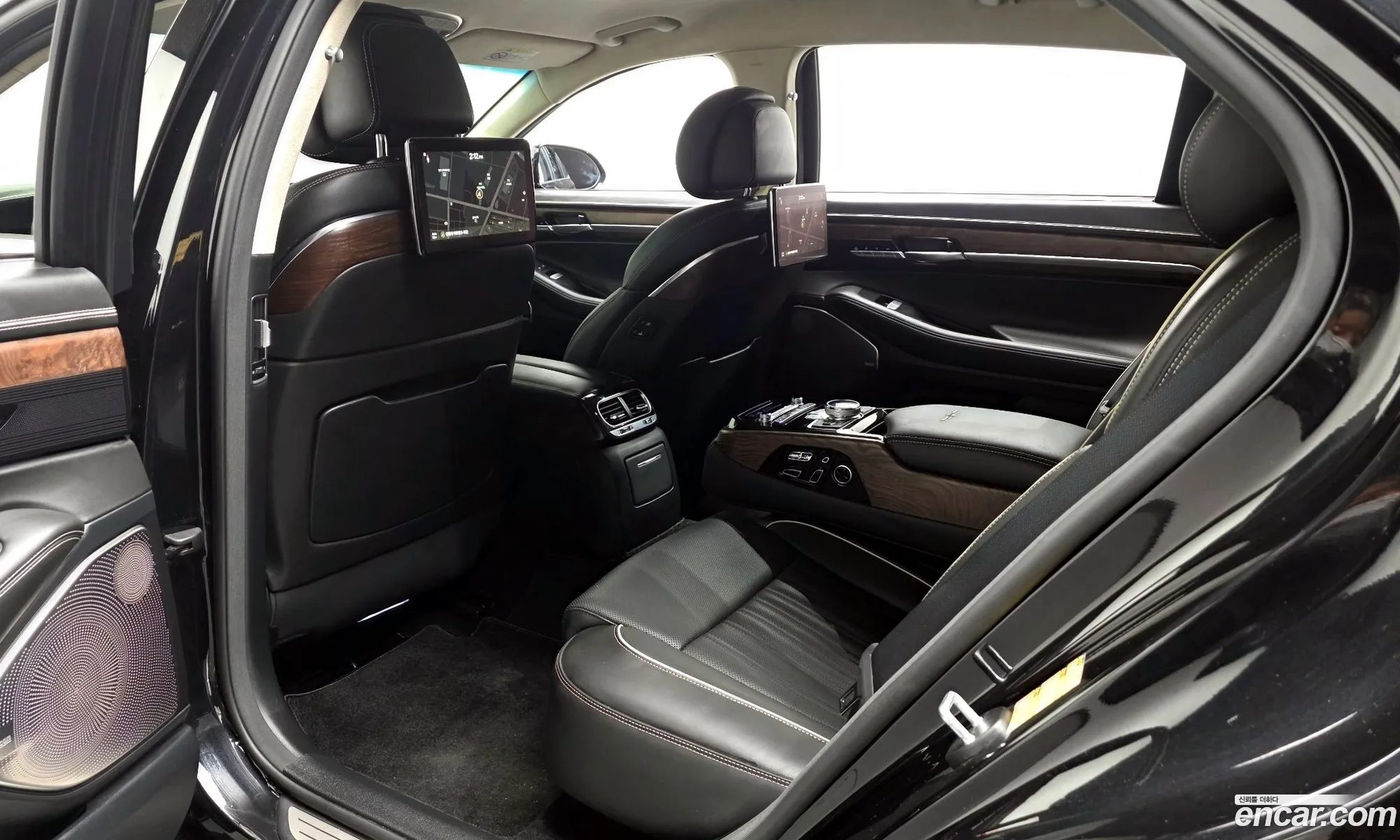 Genesis G90 2020 — 12
