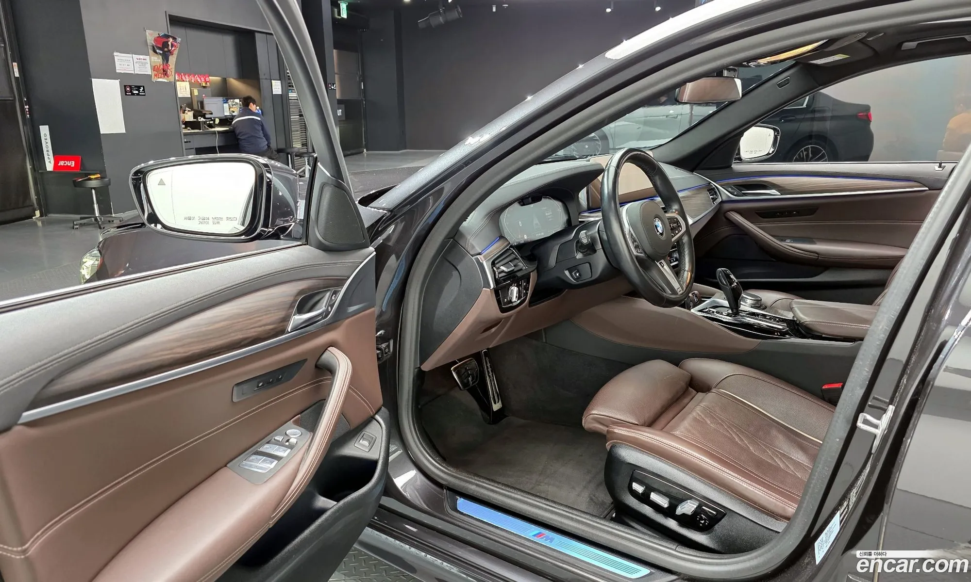 BMW 5 Series 2021 WBA11ES03MCG10037 — 4