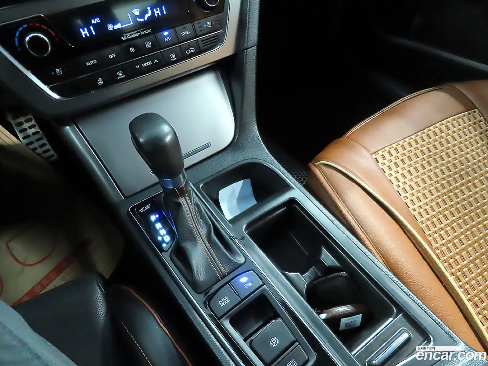 Hyundai LF Sonata 2016 — 2