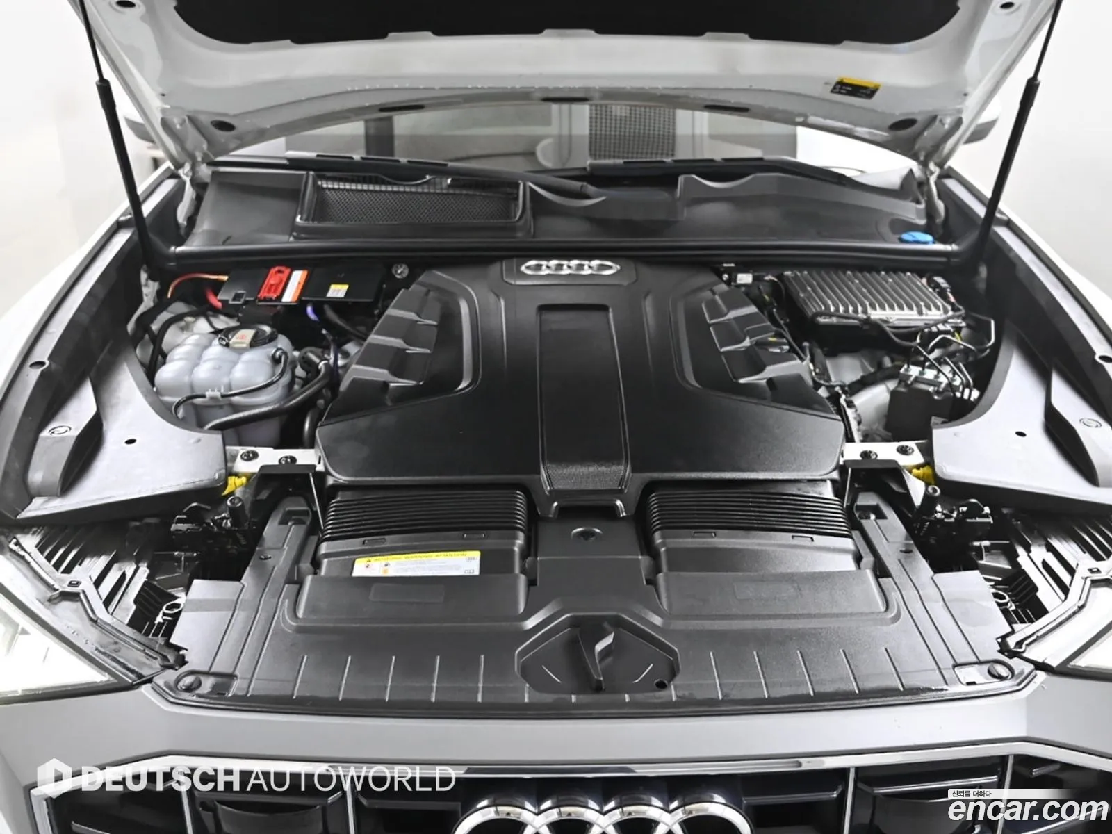 Audi Q8 2020 — 20