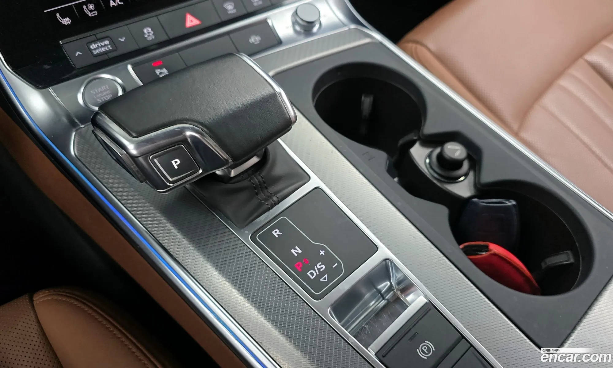 Audi A6 2020 WAUZZZF2XLN077165 — 12