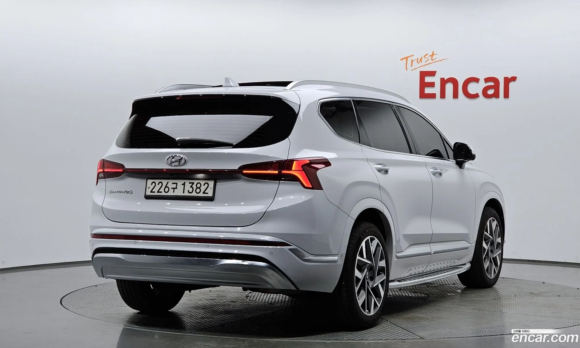 Hyundai Santa Fe 2021 — 16