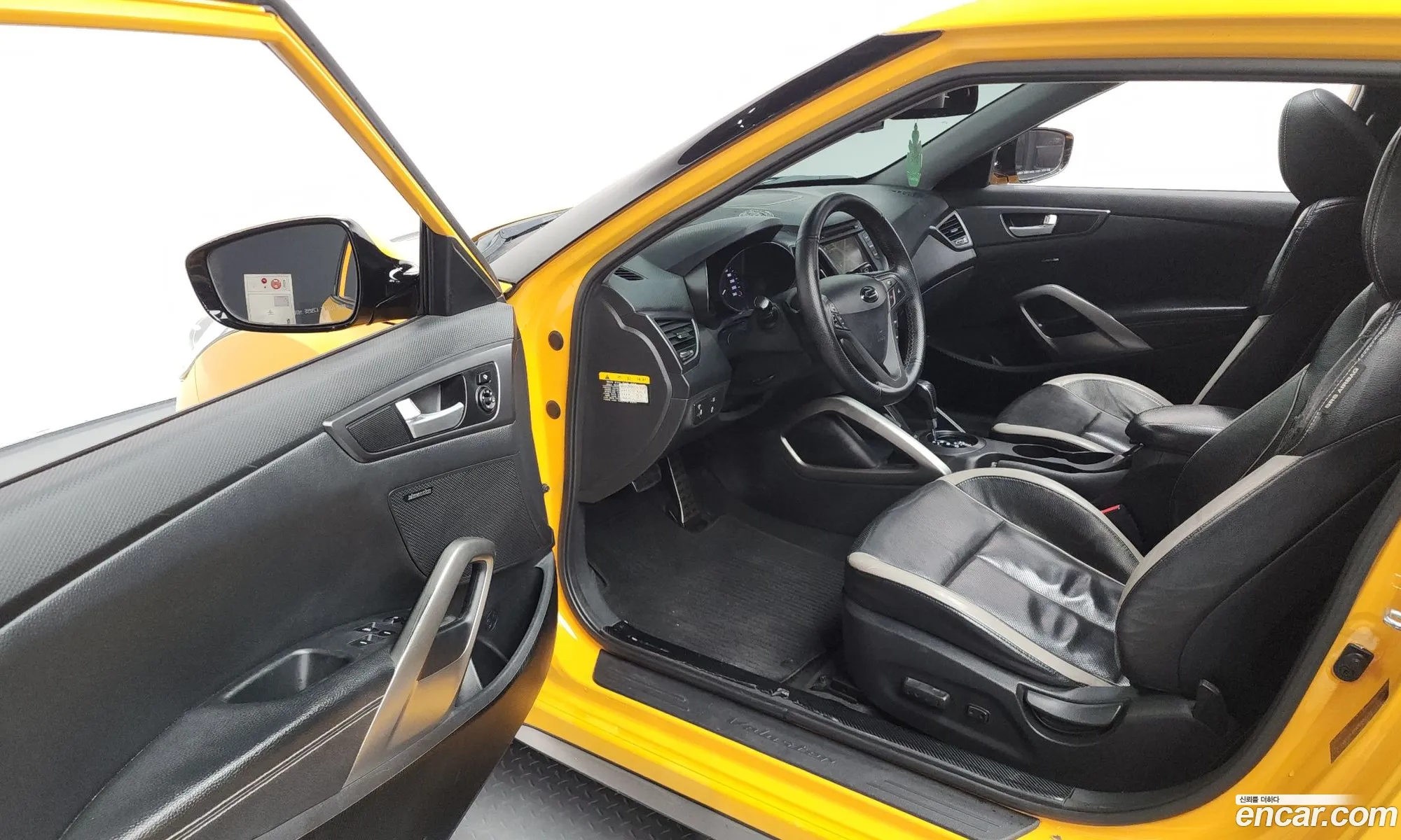 Hyundai Veloster 2012 — 12