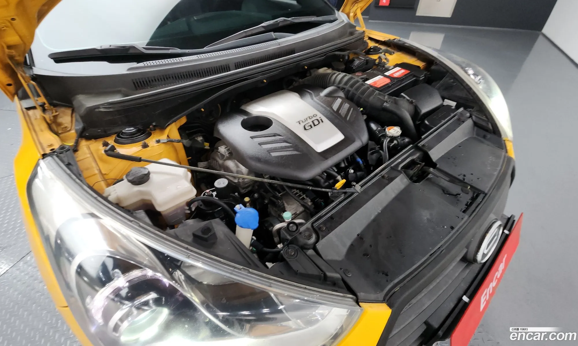 Hyundai Veloster 2012 — 2