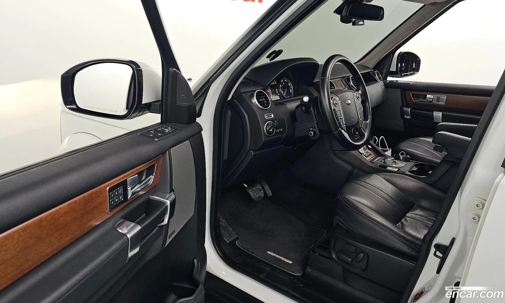 Land Rover Discovery 4 2016 — 17