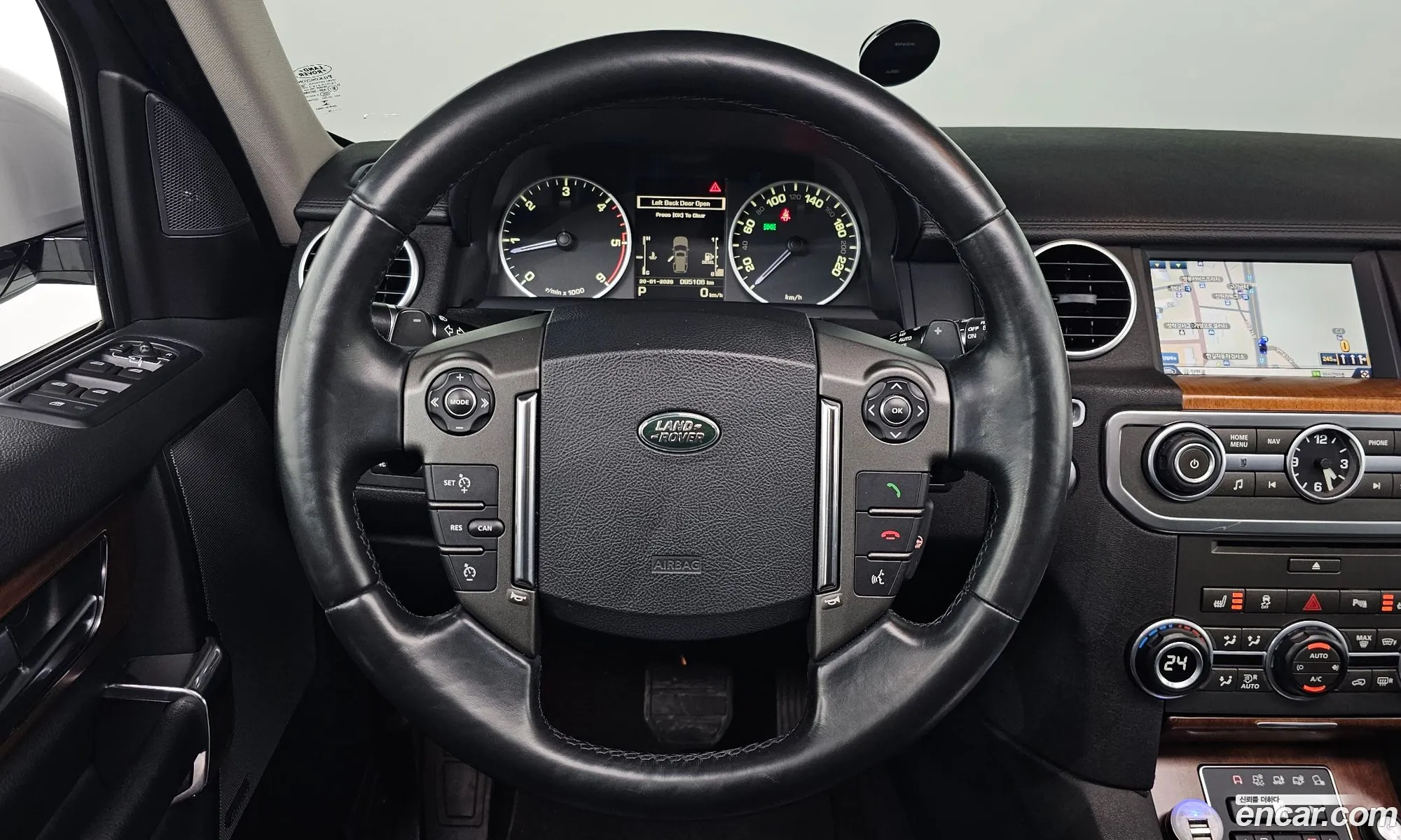 Land Rover Discovery 4 2016 — 5