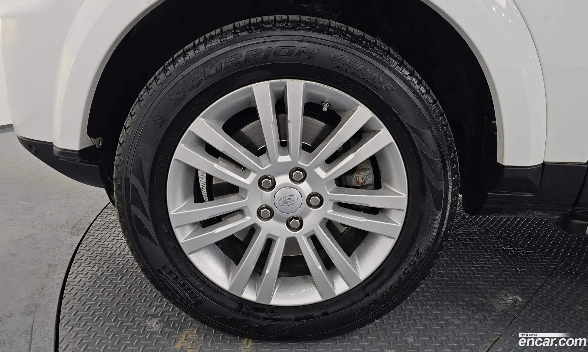 Land Rover Discovery 4 2016 — 7